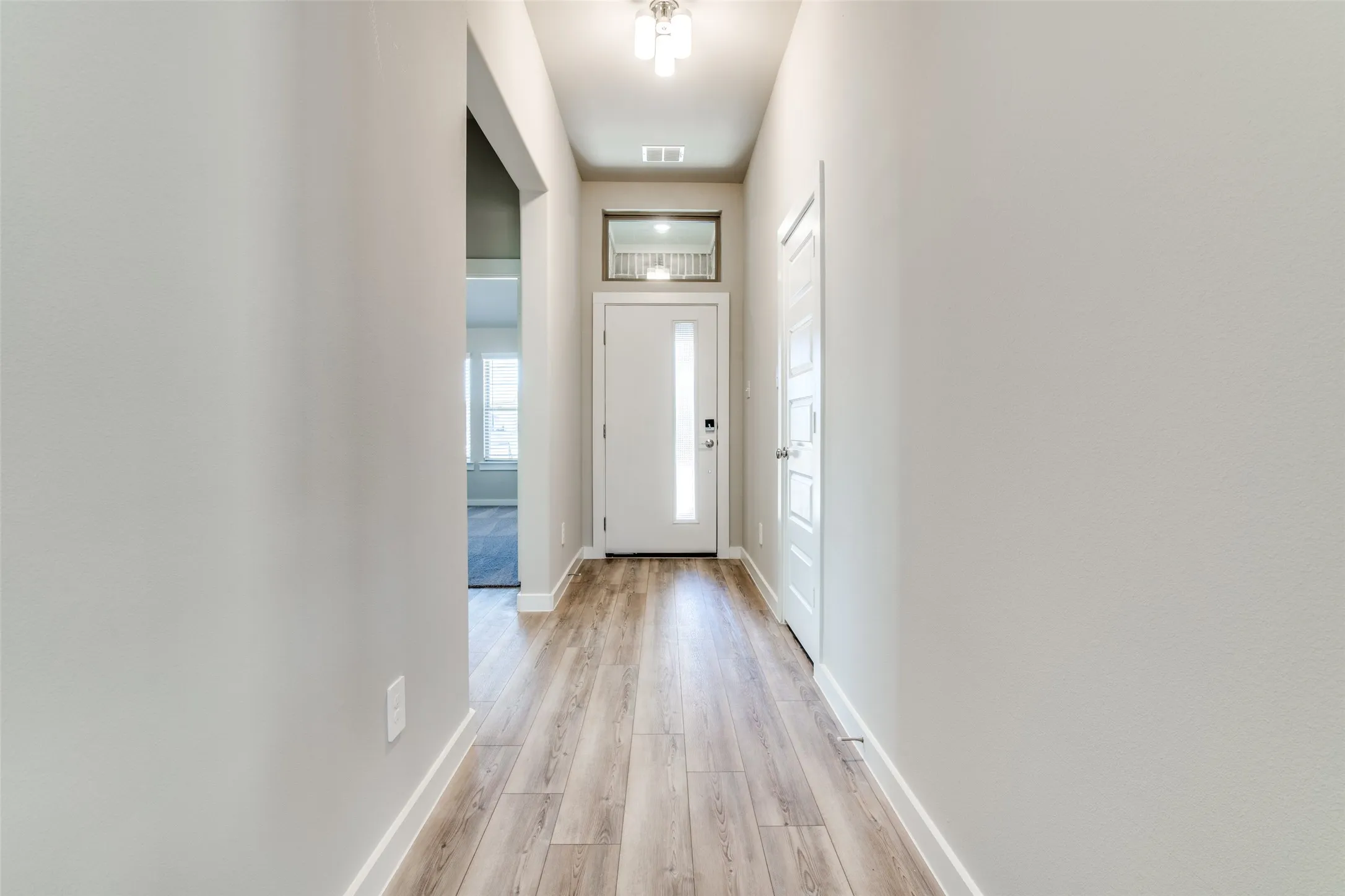 Single Family Residence For Rent in Rockwall County , 6231 Tawakoni Lane, Royse City, Texas 75189, 3 Bedroom, 2 Bathroom, 2 Garage spaces, 1,881 Sqft, built in 2022, mls#21328097, Real Estate Agent in Royse City, Homes For Rent in Rockwall county, Homes For Rent in Royse City, Realtor in Royse City Texas, Real Estate Brokerage Independent Realty Texas, Luminita Cordes Realtor