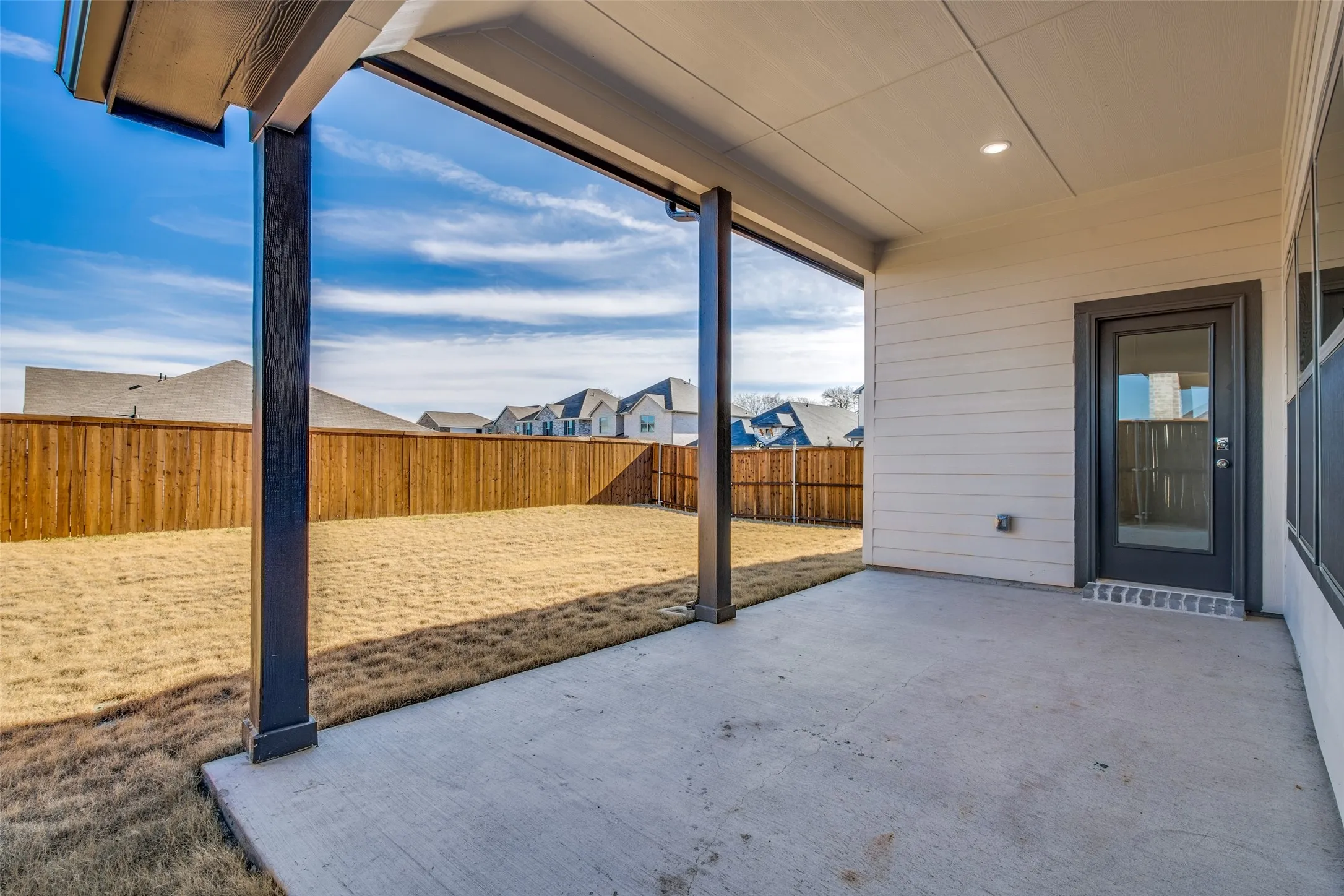 Single Family Residence For Rent in Rockwall County , 6231 Tawakoni Lane, Royse City, Texas 75189, 3 Bedroom, 2 Bathroom, 2 Garage spaces, 1,881 Sqft, built in 2022, mls#21328097, Real Estate Agent in Royse City, Homes For Rent in Rockwall county, Homes For Rent in Royse City, Realtor in Royse City Texas, Real Estate Brokerage Independent Realty Texas, Luminita Cordes Realtor