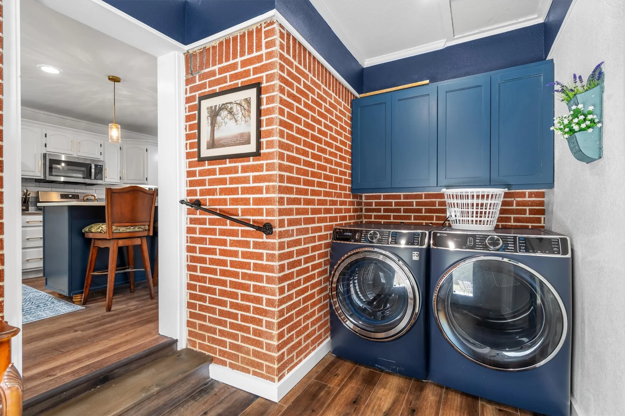 Single Family Residence For Sale in Collin County , 210 Hill Street, Farmersville, Texas 75442, 2 Bedroom, 1 Bathroom, Garage spaces, 1,028 Sqft, built in 1967, mls#21325214, Real Estate Agent in Farmersville, Homes For Sale in Collin county, Homes For Sale in Farmersville, Realtor in Farmersville Texas, Real Estate Brokerage Independent Realty Texas, Luminita Cordes Realtor