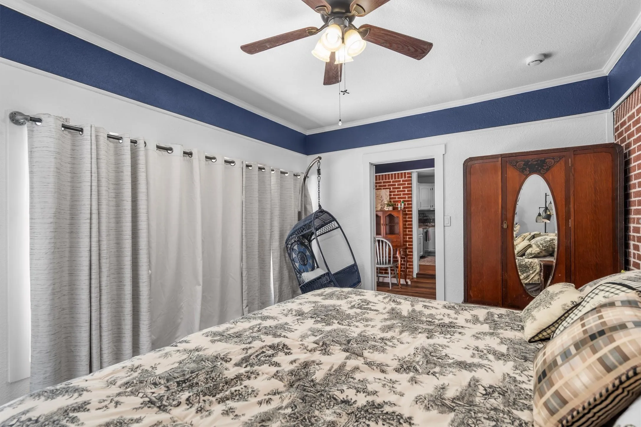 Single Family Residence For Sale in Collin County , 210 Hill Street, Farmersville, Texas 75442, 2 Bedroom, 1 Bathroom, Garage spaces, 1,028 Sqft, built in 1967, mls#21325214, Real Estate Agent in Farmersville, Homes For Sale in Collin county, Homes For Sale in Farmersville, Realtor in Farmersville Texas, Real Estate Brokerage Independent Realty Texas, Luminita Cordes Realtor