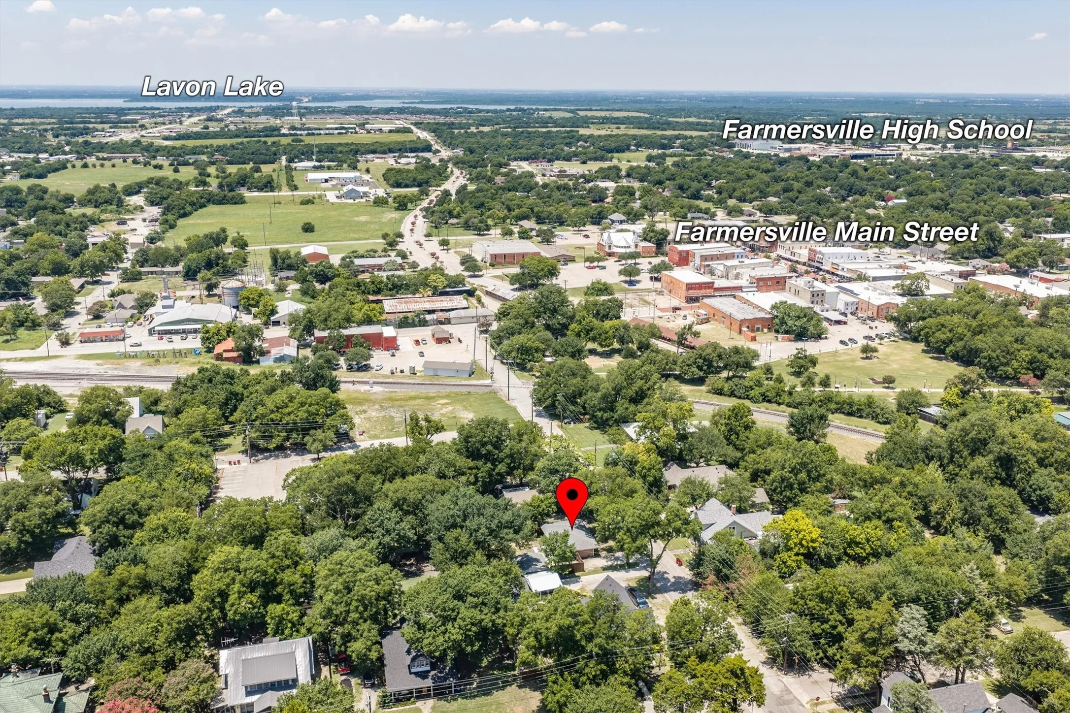 Single Family Residence For Sale in Collin County , 210 Hill Street, Farmersville, Texas 75442, 2 Bedroom, 1 Bathroom, Garage spaces, 1,028 Sqft, built in 1967, mls#21325214, Real Estate Agent in Farmersville, Homes For Sale in Collin county, Homes For Sale in Farmersville, Realtor in Farmersville Texas, Real Estate Brokerage Independent Realty Texas, Luminita Cordes Realtor