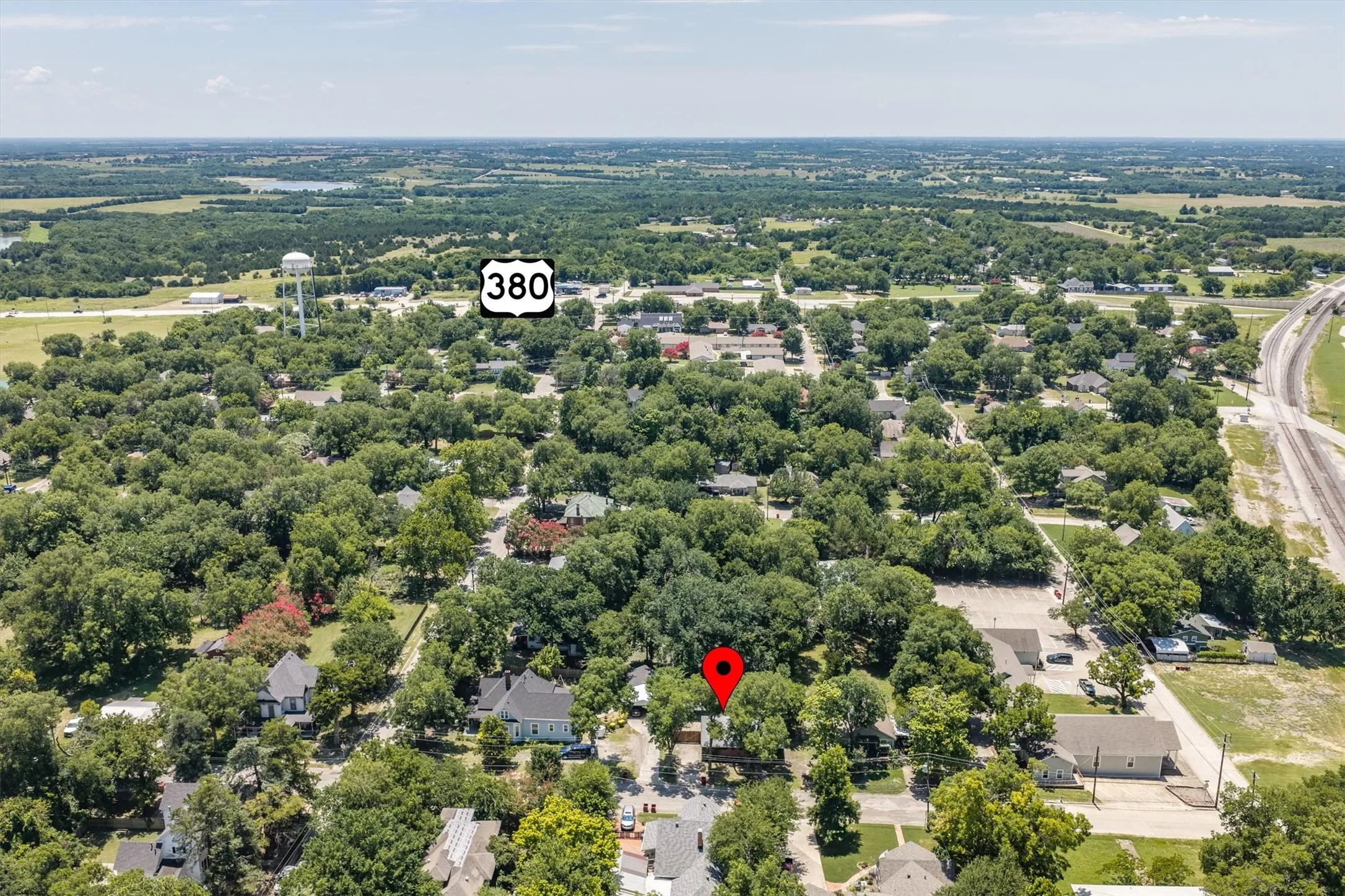 Single Family Residence For Sale in Collin County , 210 Hill Street, Farmersville, Texas 75442, 2 Bedroom, 1 Bathroom, Garage spaces, 1,028 Sqft, built in 1967, mls#21325214, Real Estate Agent in Farmersville, Homes For Sale in Collin county, Homes For Sale in Farmersville, Realtor in Farmersville Texas, Real Estate Brokerage Independent Realty Texas, Luminita Cordes Realtor