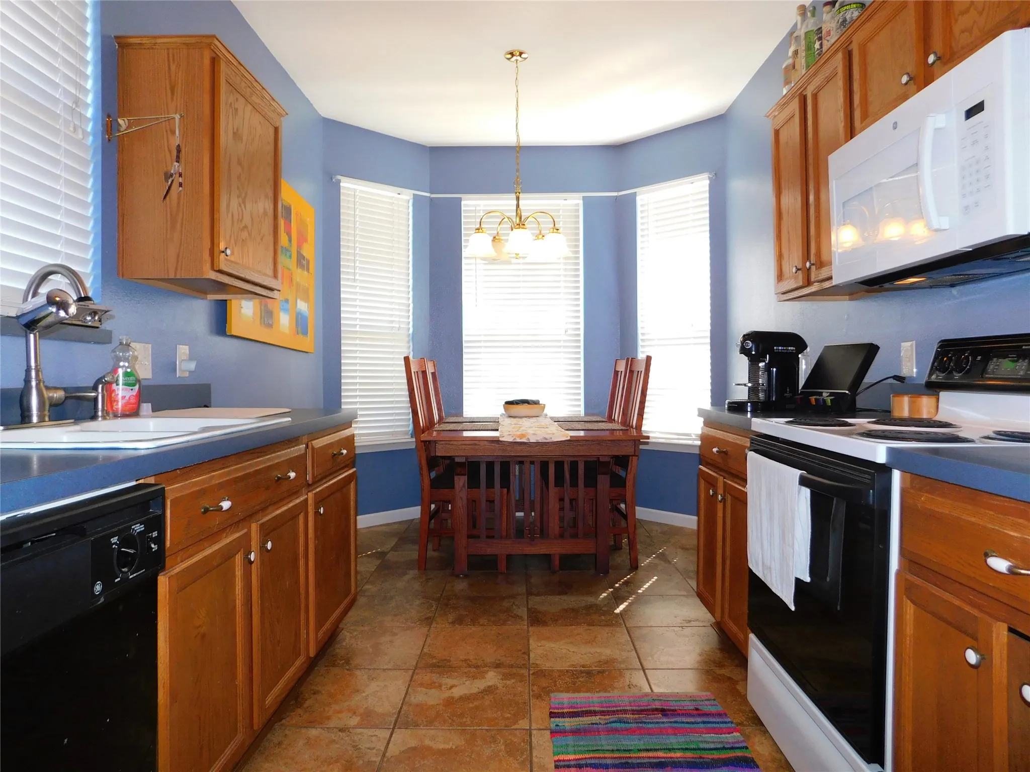 Single Family Residence For Rent in Denton County , 2509 Westheimer Road, Denton, Texas 76210, 3 Bedroom, 2 Bathroom, 2 Garage spaces, 1,204 Sqft, built in 2001, mls#21327514, Real Estate Agent in Denton, Homes For Rent in Denton county, Homes For Rent in Denton, Realtor in Denton Texas, Real Estate Brokerage Independent Realty Texas, Luminita Cordes Realtor