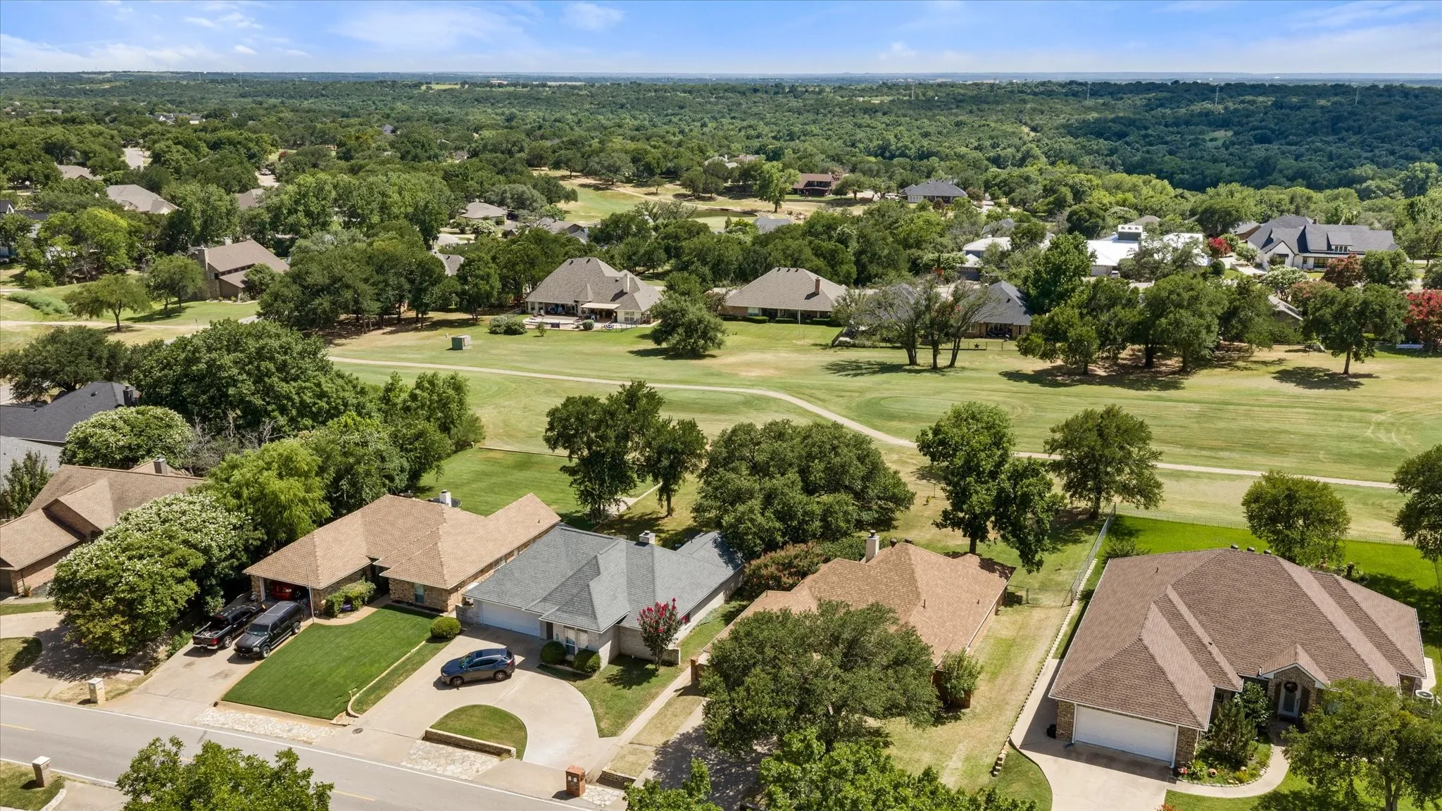 Single Family Residence For Sale in Hood County , 8724 Bellechase Road, Granbury, Texas 76049, 3 Bedroom, 2 Bathroom, 2 Garage spaces, 1,361 Sqft, built in 1993, mls#21319695, Real Estate Agent in Granbury, Homes For Sale in Hood county, Homes For Sale in Granbury, Realtor in Granbury Texas, Real Estate Brokerage Independent Realty Texas, Luminita Cordes Realtor