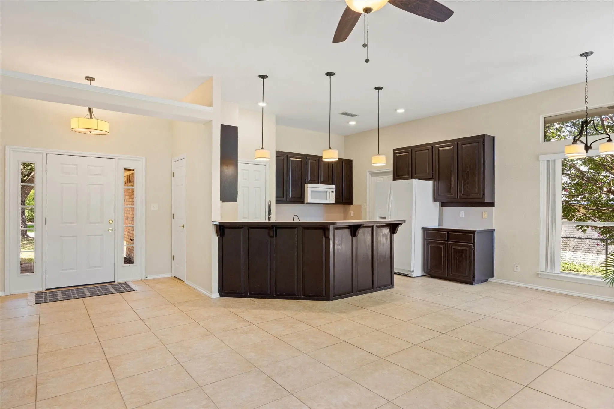 Kitchen, great room to front entry