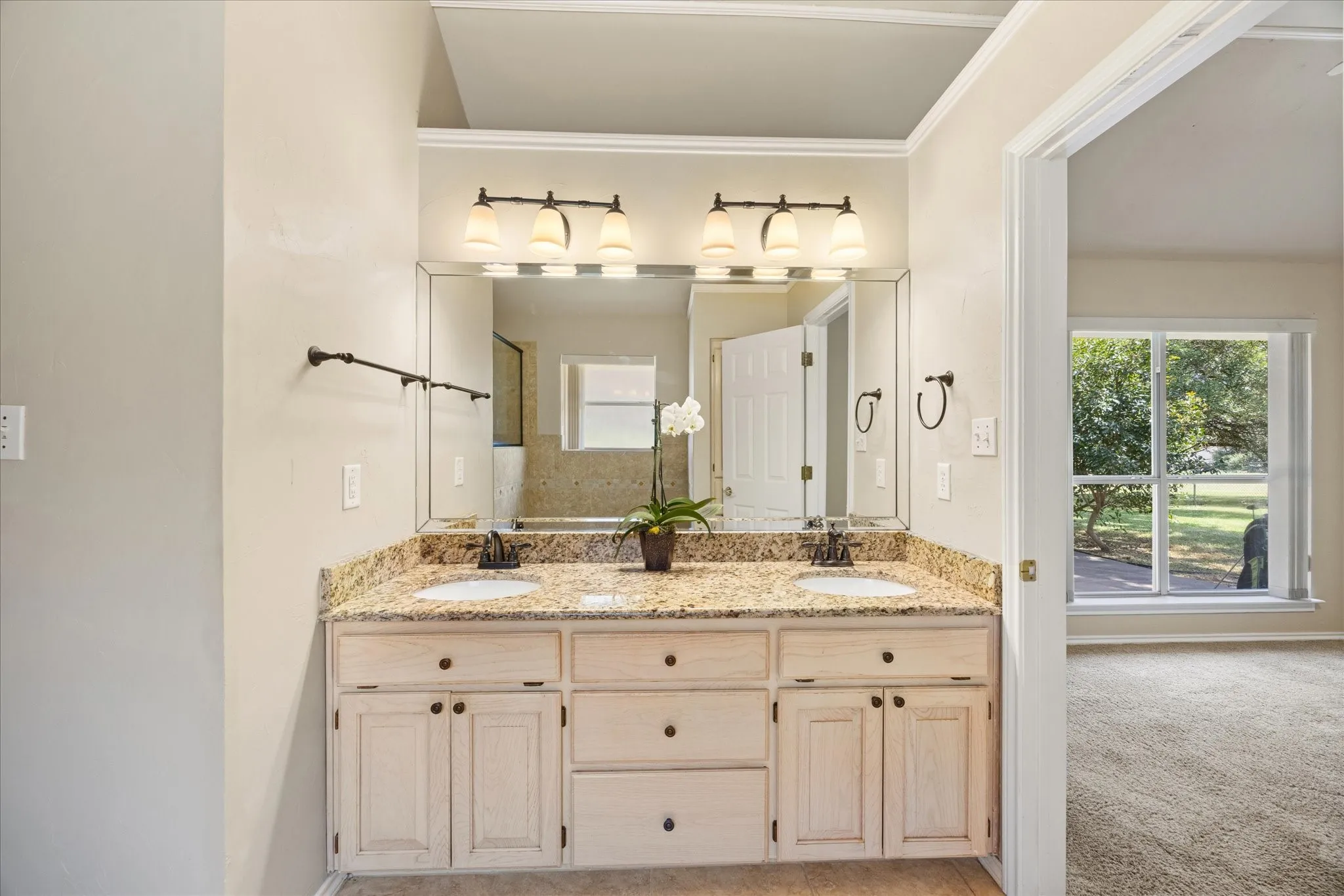 Single Family Residence For Sale in Hood County , 8724 Bellechase Road, Granbury, Texas 76049, 3 Bedroom, 2 Bathroom, 2 Garage spaces, 1,361 Sqft, built in 1993, mls#21319695, Real Estate Agent in Granbury, Homes For Sale in Hood county, Homes For Sale in Granbury, Realtor in Granbury Texas, Real Estate Brokerage Independent Realty Texas, Luminita Cordes Realtor