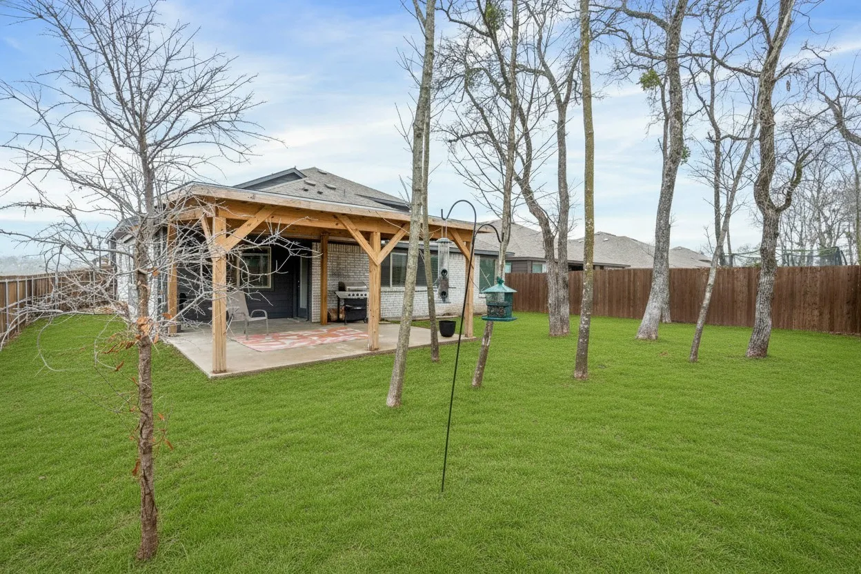 Single Family Residence For Sale in Collin County , 505 Lucas Lane, Lavon, Texas 75166, 4 Bedroom, 3 Bathroom, 2 Garage spaces, 2,490 Sqft, built in 2021, mls#21324636, Real Estate Agent in Lavon, Homes For Sale in Collin county, Homes For Sale in Lavon, Realtor in Lavon Texas, Real Estate Brokerage Independent Realty Texas, Luminita Cordes Realtor