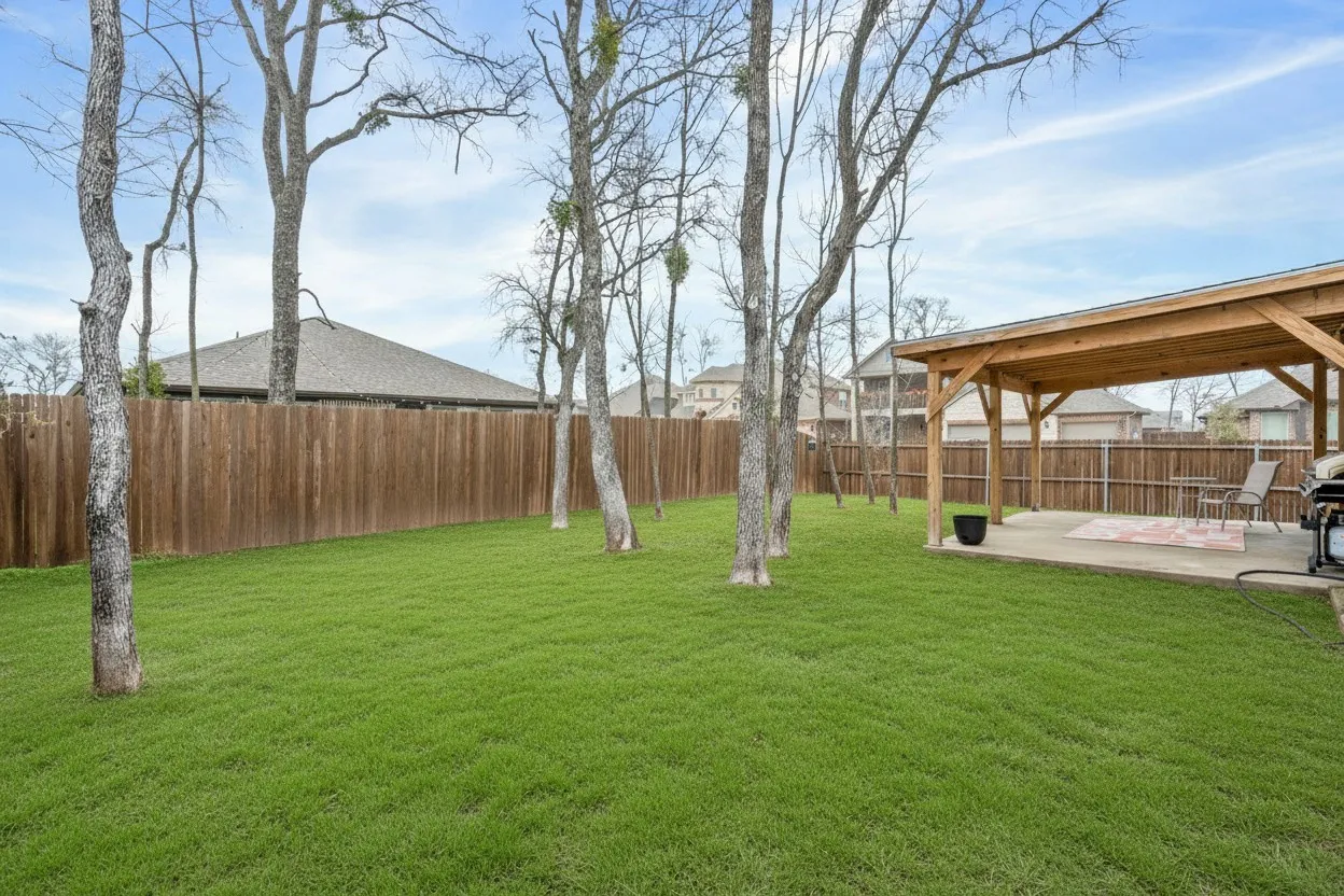 Single Family Residence For Sale in Collin County , 505 Lucas Lane, Lavon, Texas 75166, 4 Bedroom, 3 Bathroom, 2 Garage spaces, 2,490 Sqft, built in 2021, mls#21324636, Real Estate Agent in Lavon, Homes For Sale in Collin county, Homes For Sale in Lavon, Realtor in Lavon Texas, Real Estate Brokerage Independent Realty Texas, Luminita Cordes Realtor