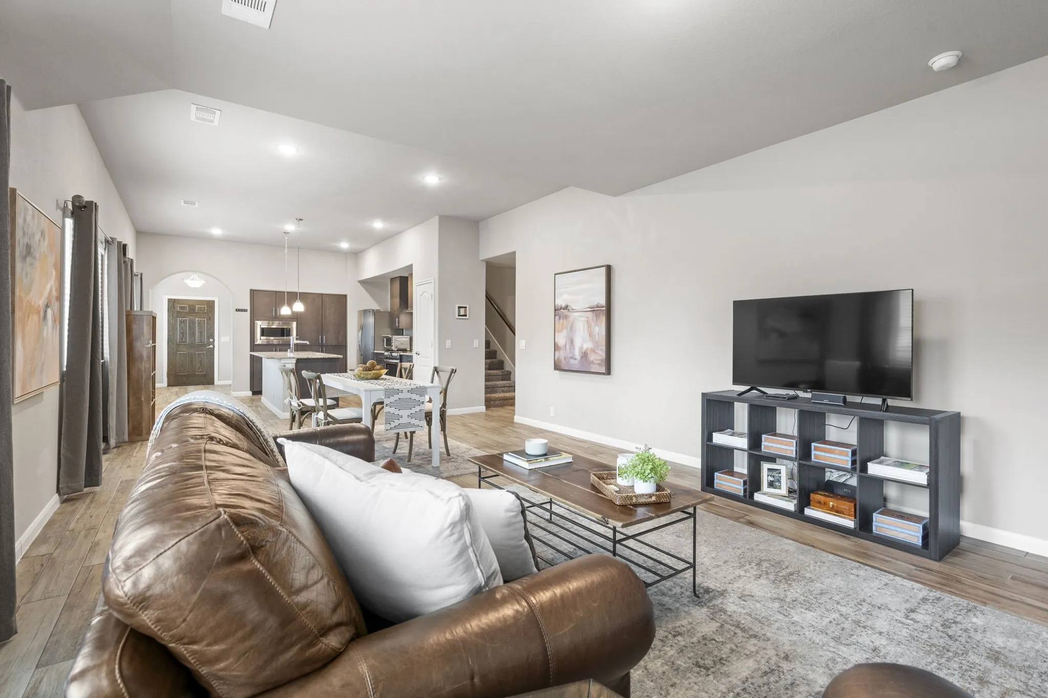 Single Family Residence For Sale in Collin County , 505 Lucas Lane, Lavon, Texas 75166, 4 Bedroom, 3 Bathroom, 2 Garage spaces, 2,490 Sqft, built in 2021, mls#21324636, Real Estate Agent in Lavon, Homes For Sale in Collin county, Homes For Sale in Lavon, Realtor in Lavon Texas, Real Estate Brokerage Independent Realty Texas, Luminita Cordes Realtor