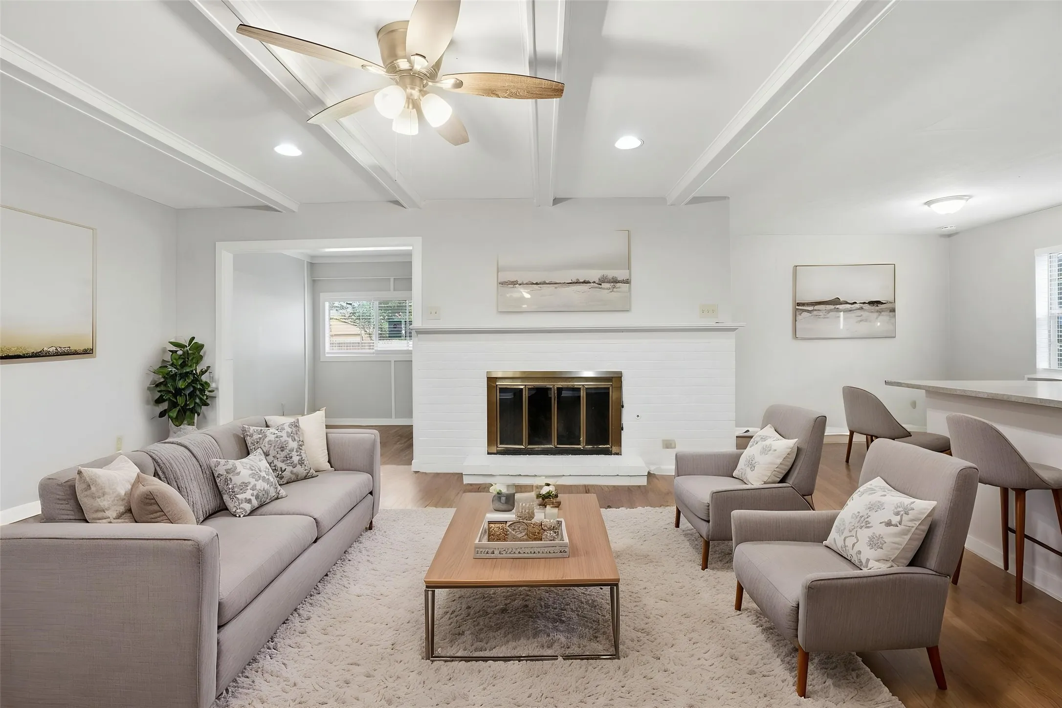 Single Family Residence For Sale in Dallas County , 2324 Lovell Drive, Mesquite, Texas 75150, 3 Bedroom, 2 Bathroom, 2 Garage spaces, 1,627 Sqft, built in 1971, mls#21282279, Real Estate Agent in Mesquite, Homes For Sale in Dallas county, Homes For Sale in Mesquite, Realtor in Mesquite Texas, Real Estate Brokerage Independent Realty Texas, Luminita Cordes Realtor