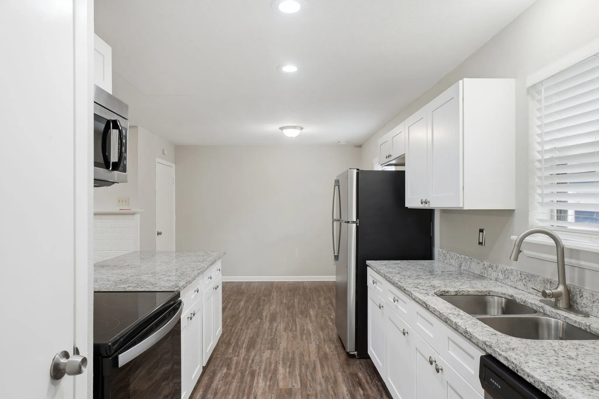 Single Family Residence For Sale in Dallas County , 2324 Lovell Drive, Mesquite, Texas 75150, 3 Bedroom, 2 Bathroom, 2 Garage spaces, 1,627 Sqft, built in 1971, mls#21282279, Real Estate Agent in Mesquite, Homes For Sale in Dallas county, Homes For Sale in Mesquite, Realtor in Mesquite Texas, Real Estate Brokerage Independent Realty Texas, Luminita Cordes Realtor