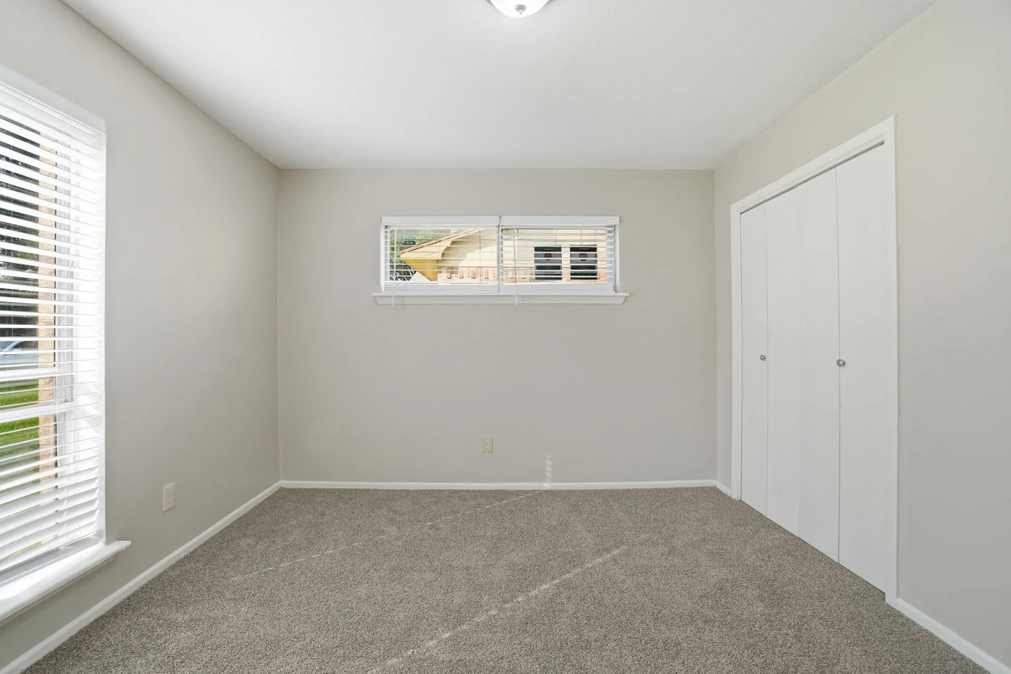 Single Family Residence For Sale in Dallas County , 2324 Lovell Drive, Mesquite, Texas 75150, 3 Bedroom, 2 Bathroom, 2 Garage spaces, 1,627 Sqft, built in 1971, mls#21282279, Real Estate Agent in Mesquite, Homes For Sale in Dallas county, Homes For Sale in Mesquite, Realtor in Mesquite Texas, Real Estate Brokerage Independent Realty Texas, Luminita Cordes Realtor