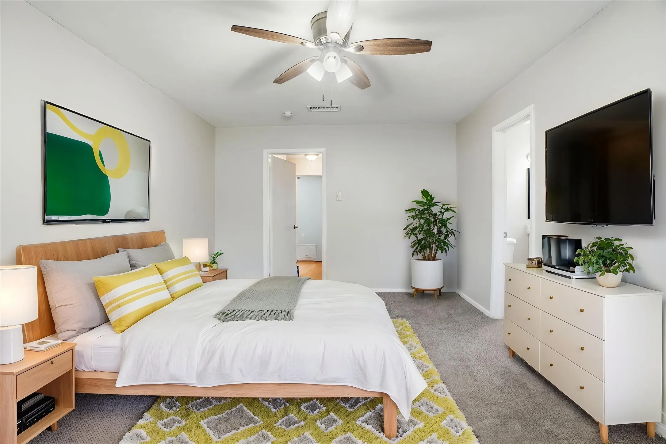 Single Family Residence For Sale in Dallas County , 2324 Lovell Drive, Mesquite, Texas 75150, 3 Bedroom, 2 Bathroom, 2 Garage spaces, 1,627 Sqft, built in 1971, mls#21282279, Real Estate Agent in Mesquite, Homes For Sale in Dallas county, Homes For Sale in Mesquite, Realtor in Mesquite Texas, Real Estate Brokerage Independent Realty Texas, Luminita Cordes Realtor