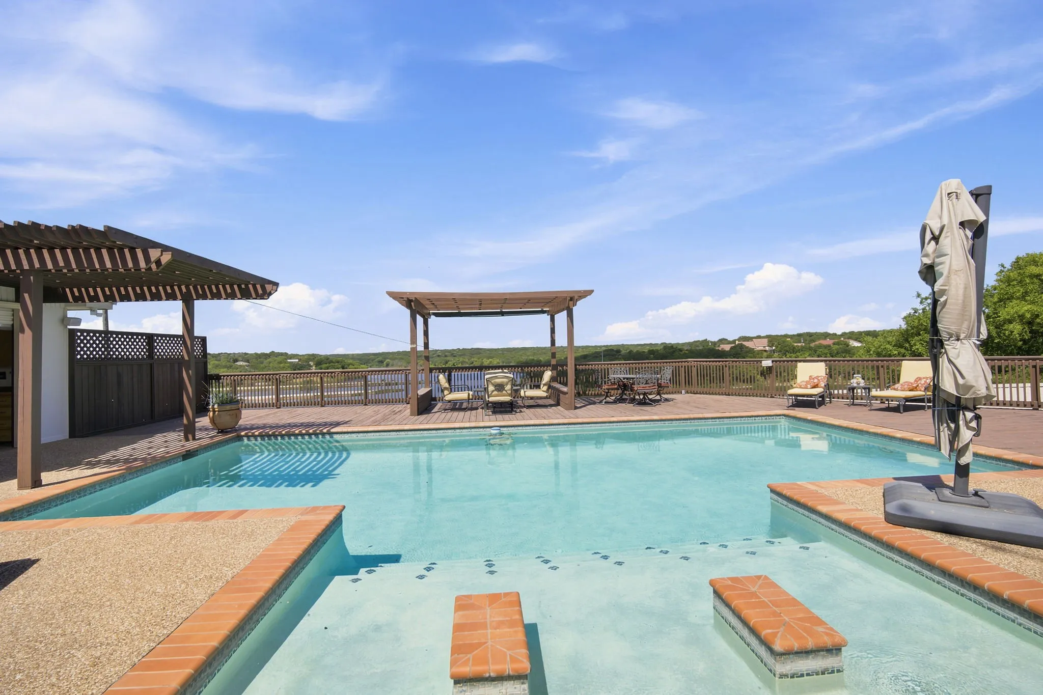 Single Family Residence For Sale in Bosque County , 311 County Road 1710, Clifton, Texas 76634, 5 Bedroom, 3 Bathroom, 4 Garage spaces, 3,592 Sqft, built in 1978, mls#21316958, Real Estate Agent in Clifton, Homes For Sale in Bosque county, Homes For Sale in Clifton, Realtor in Clifton Texas, Real Estate Brokerage Independent Realty Texas, Luminita Cordes Realtor