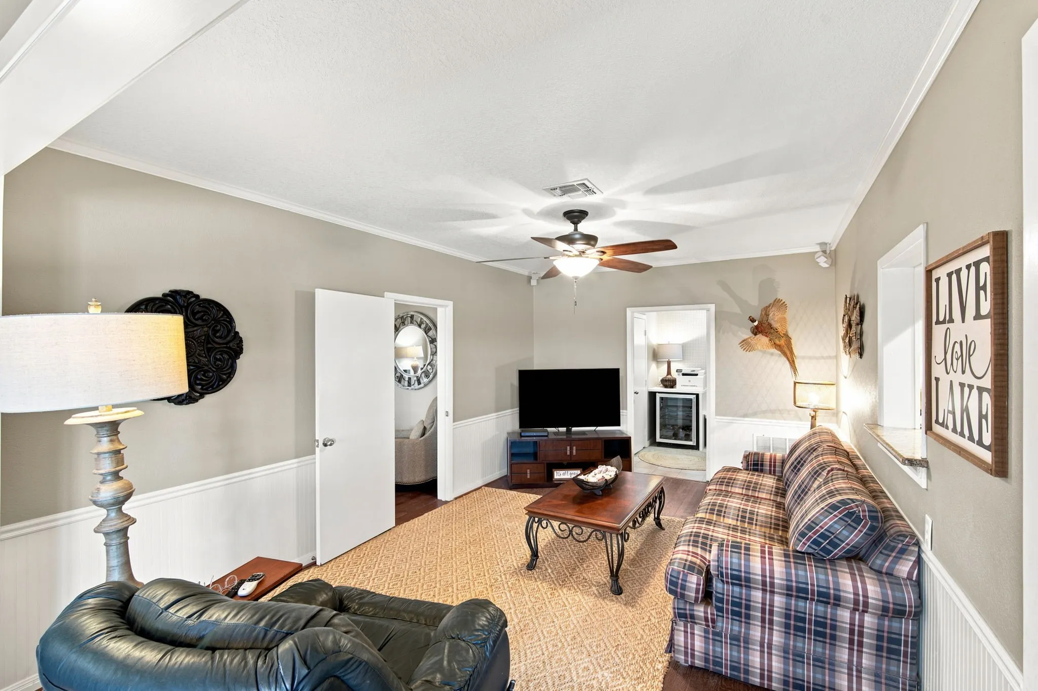 Single Family Residence For Sale in Bosque County , 311 County Road 1710, Clifton, Texas 76634, 5 Bedroom, 3 Bathroom, 4 Garage spaces, 3,592 Sqft, built in 1978, mls#21316958, Real Estate Agent in Clifton, Homes For Sale in Bosque county, Homes For Sale in Clifton, Realtor in Clifton Texas, Real Estate Brokerage Independent Realty Texas, Luminita Cordes Realtor