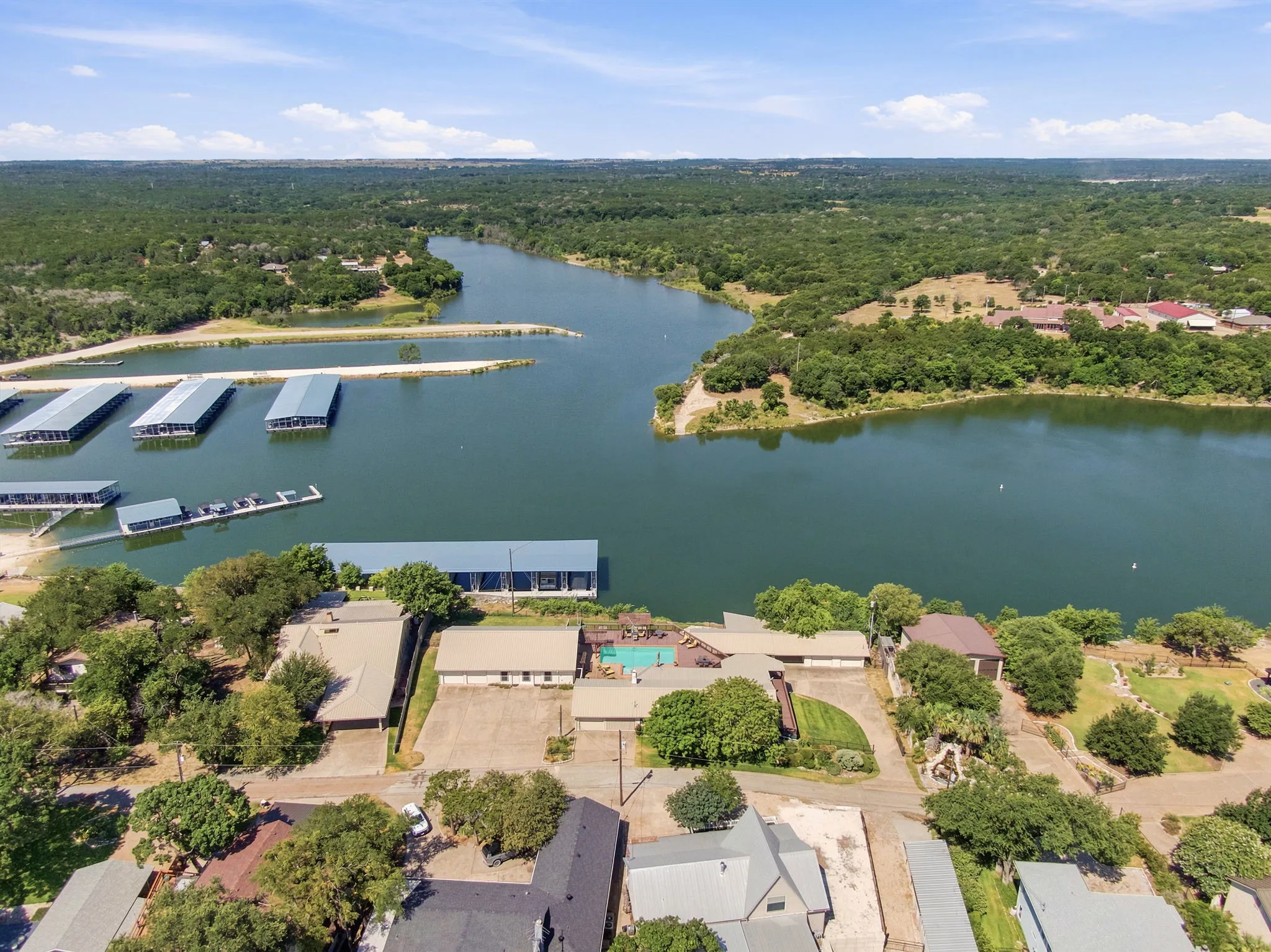 Single Family Residence For Sale in Bosque County , 311 County Road 1710, Clifton, Texas 76634, 5 Bedroom, 3 Bathroom, 4 Garage spaces, 3,592 Sqft, built in 1978, mls#21316958, Real Estate Agent in Clifton, Homes For Sale in Bosque county, Homes For Sale in Clifton, Realtor in Clifton Texas, Real Estate Brokerage Independent Realty Texas, Luminita Cordes Realtor