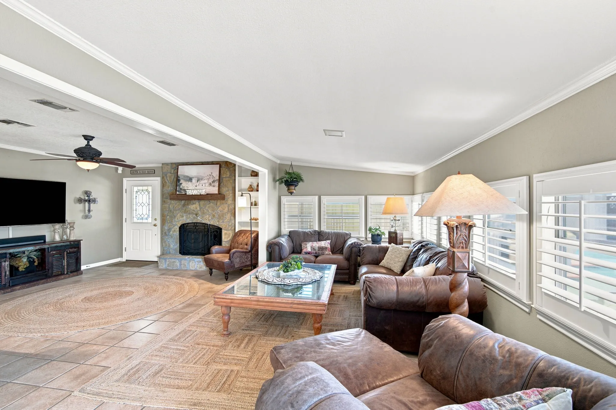 Single Family Residence For Sale in Bosque County , 311 County Road 1710, Clifton, Texas 76634, 5 Bedroom, 3 Bathroom, 4 Garage spaces, 3,592 Sqft, built in 1978, mls#21316958, Real Estate Agent in Clifton, Homes For Sale in Bosque county, Homes For Sale in Clifton, Realtor in Clifton Texas, Real Estate Brokerage Independent Realty Texas, Luminita Cordes Realtor