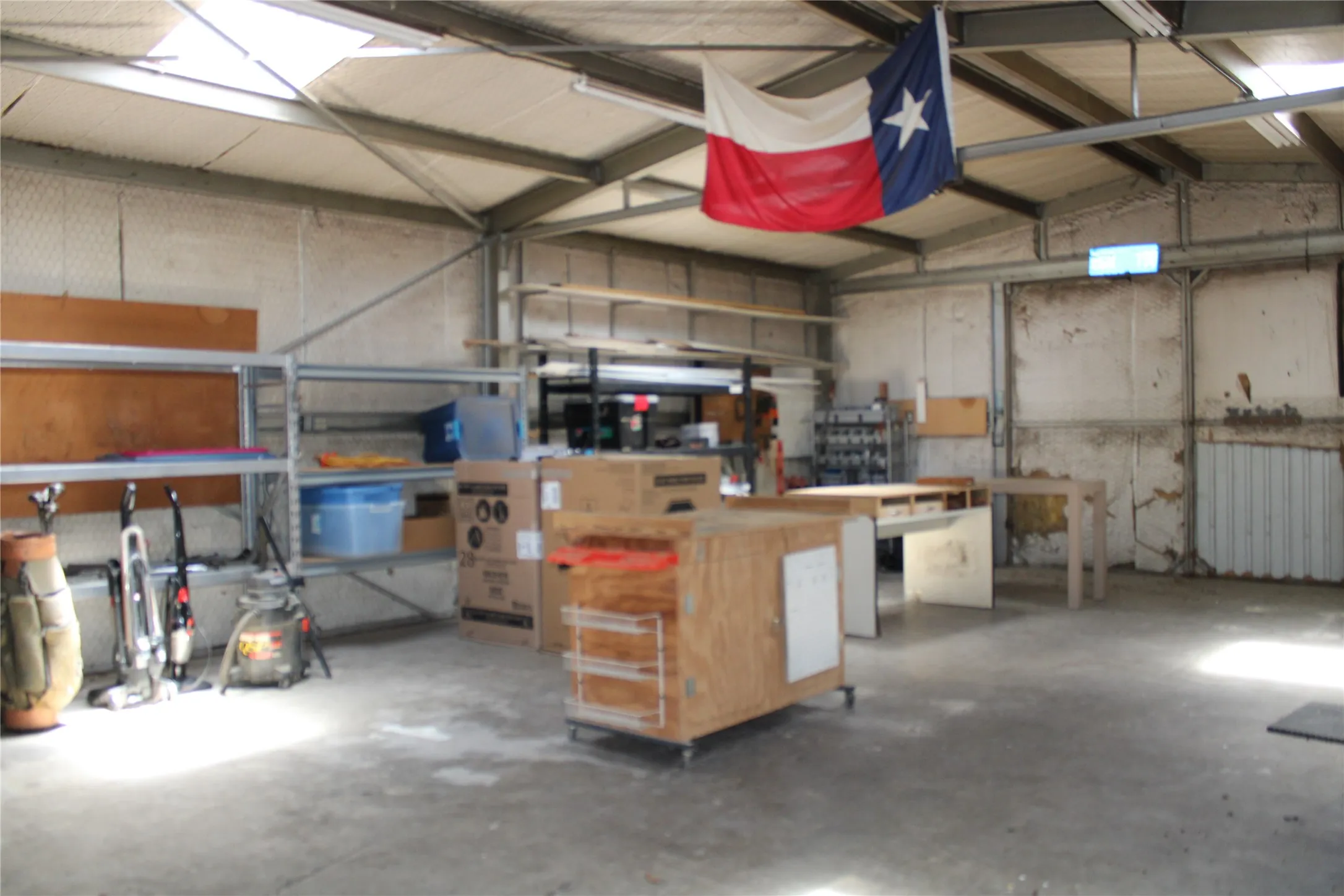 Single Family Residence For Sale in Brown County , 208 PARK DR, Early, Texas 76802, 4 Bedrooms, 3 Bathrooms, Garage spaces, 1,875 Sqft, built in 1970, Price $319,000, mls#21327451, Real Estate Agent in Early, Homes For Sale in Brown county, Homes For Sale in Early, Realtor in Early Texas, Real Estate Brokerage Independent Realty Texas, Luminita Cordes Realtor