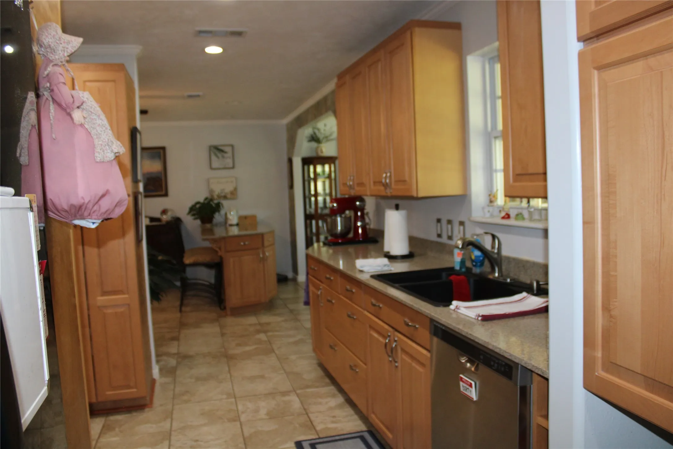 Single Family Residence For Sale in Brown County , 208 PARK DR, Early, Texas 76802, 4 Bedrooms, 3 Bathrooms, Garage spaces, 1,875 Sqft, built in 1970, Price $319,000, mls#21327451, Real Estate Agent in Early, Homes For Sale in Brown county, Homes For Sale in Early, Realtor in Early Texas, Real Estate Brokerage Independent Realty Texas, Luminita Cordes Realtor