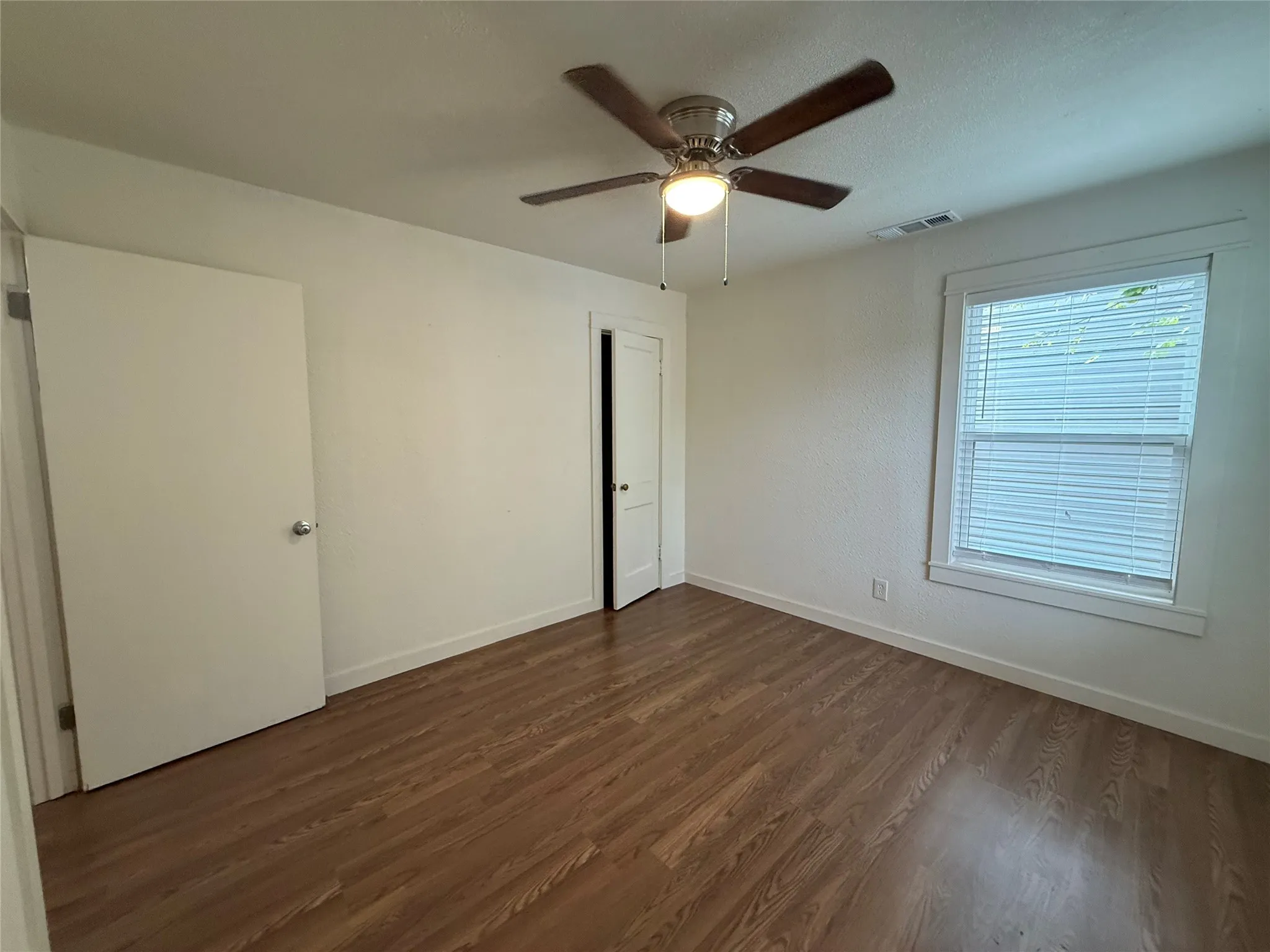 Single Family Residence For Rent in Taylor County , 1482 Burger Street, Abilene, Texas 79603, 3 Bedroom, 1 Bathroom, Garage spaces, 1,460 Sqft, built in 1950, mls#21307053, Real Estate Agent in Abilene, Homes For Rent in Taylor county, Homes For Rent in Abilene, Realtor in Abilene Texas, Real Estate Brokerage Independent Realty Texas, Luminita Cordes Realtor