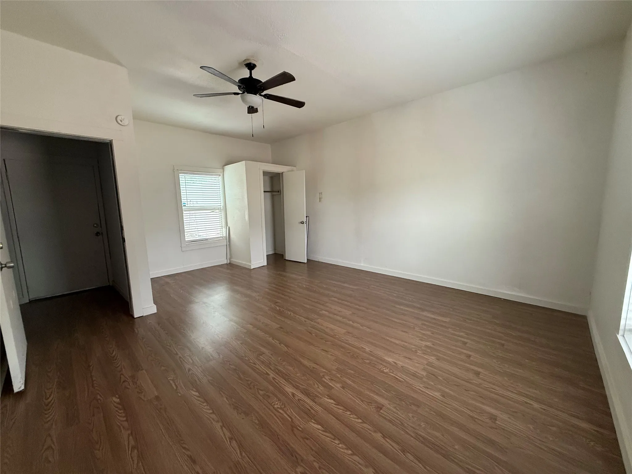 Single Family Residence For Rent in Taylor County , 1482 Burger Street, Abilene, Texas 79603, 3 Bedroom, 1 Bathroom, Garage spaces, 1,460 Sqft, built in 1950, mls#21307053, Real Estate Agent in Abilene, Homes For Rent in Taylor county, Homes For Rent in Abilene, Realtor in Abilene Texas, Real Estate Brokerage Independent Realty Texas, Luminita Cordes Realtor