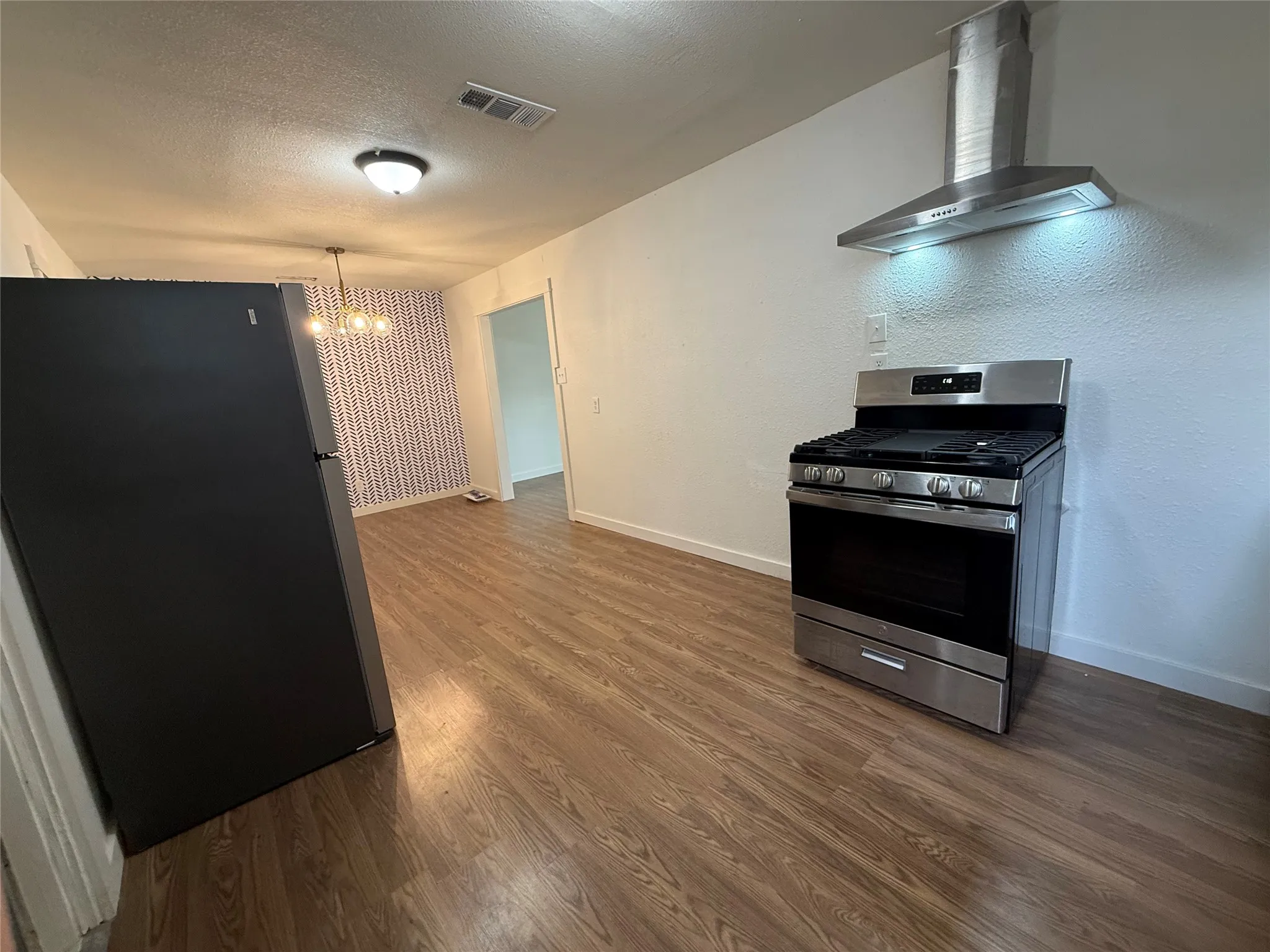 Single Family Residence For Rent in Taylor County , 1482 Burger Street, Abilene, Texas 79603, 3 Bedroom, 1 Bathroom, Garage spaces, 1,460 Sqft, built in 1950, mls#21307053, Real Estate Agent in Abilene, Homes For Rent in Taylor county, Homes For Rent in Abilene, Realtor in Abilene Texas, Real Estate Brokerage Independent Realty Texas, Luminita Cordes Realtor