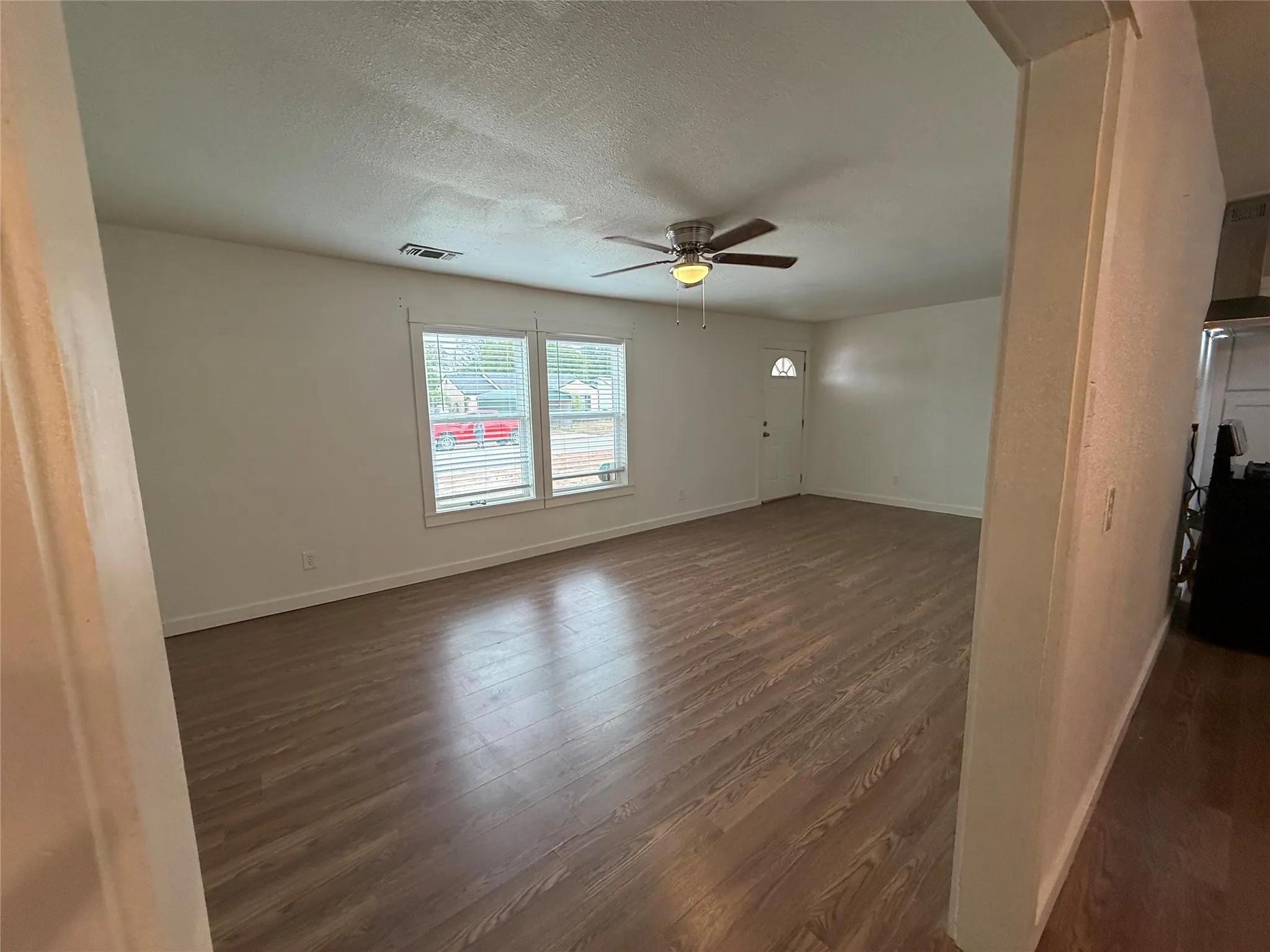 Single Family Residence For Rent in Taylor County , 1482 Burger Street, Abilene, Texas 79603, 3 Bedroom, 1 Bathroom, Garage spaces, 1,460 Sqft, built in 1950, mls#21307053, Real Estate Agent in Abilene, Homes For Rent in Taylor county, Homes For Rent in Abilene, Realtor in Abilene Texas, Real Estate Brokerage Independent Realty Texas, Luminita Cordes Realtor
