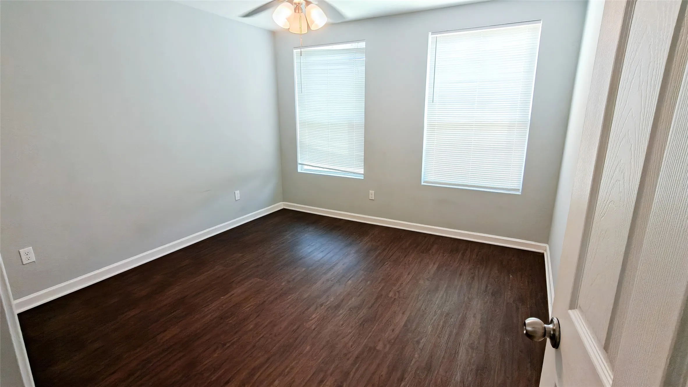 Single Family Residence For Rent in Denton County , 4249 Driscoll Drive, The Colony, Texas 75056, 3 Bedroom, 2 Bathroom, 1 Garage spaces, 1,654 Sqft, built in 1984, mls#21328037, Real Estate Agent in The Colony, Homes For Rent in Denton county, Homes For Rent in The Colony, Realtor in The Colony Texas, Real Estate Brokerage Independent Realty Texas, Luminita Cordes Realtor