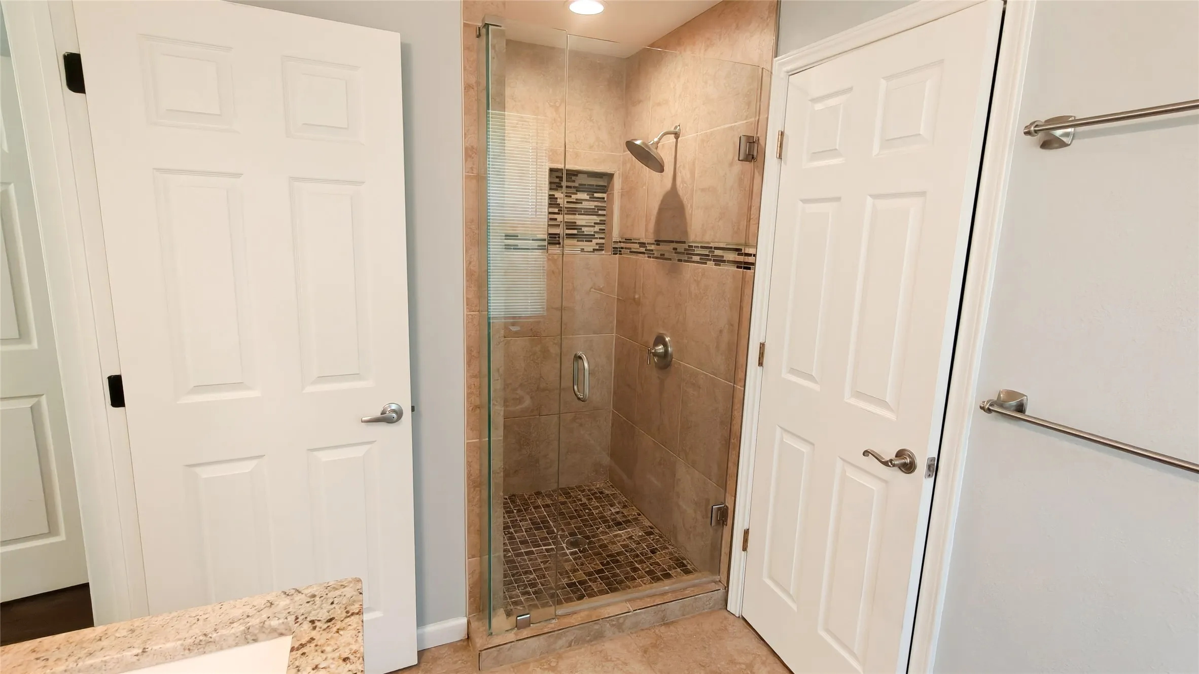Single Family Residence For Rent in Denton County , 4249 Driscoll Drive, The Colony, Texas 75056, 3 Bedroom, 2 Bathroom, 1 Garage spaces, 1,654 Sqft, built in 1984, mls#21328037, Real Estate Agent in The Colony, Homes For Rent in Denton county, Homes For Rent in The Colony, Realtor in The Colony Texas, Real Estate Brokerage Independent Realty Texas, Luminita Cordes Realtor