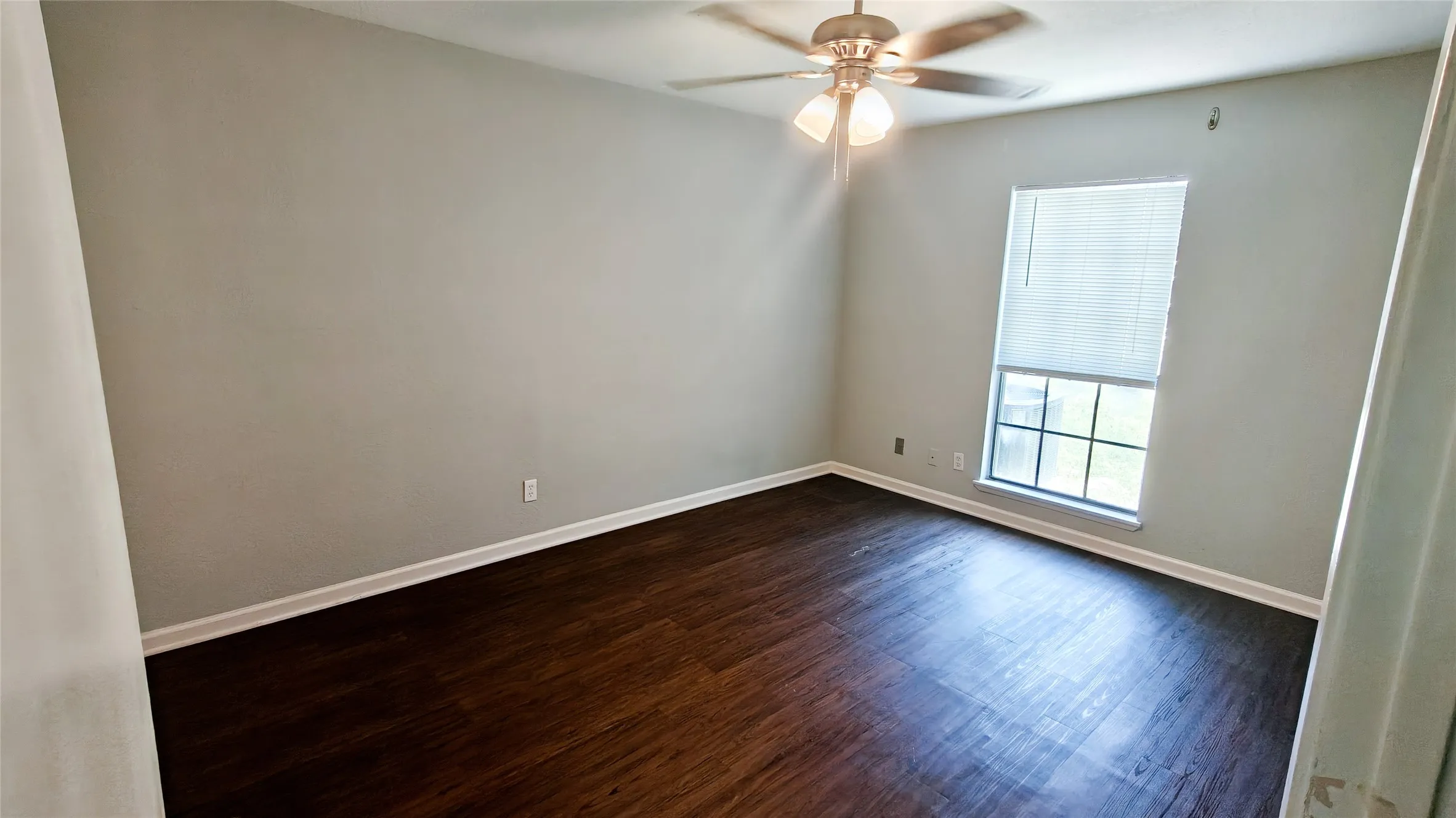 Single Family Residence For Rent in Denton County , 4249 Driscoll Drive, The Colony, Texas 75056, 3 Bedroom, 2 Bathroom, 1 Garage spaces, 1,654 Sqft, built in 1984, mls#21328037, Real Estate Agent in The Colony, Homes For Rent in Denton county, Homes For Rent in The Colony, Realtor in The Colony Texas, Real Estate Brokerage Independent Realty Texas, Luminita Cordes Realtor