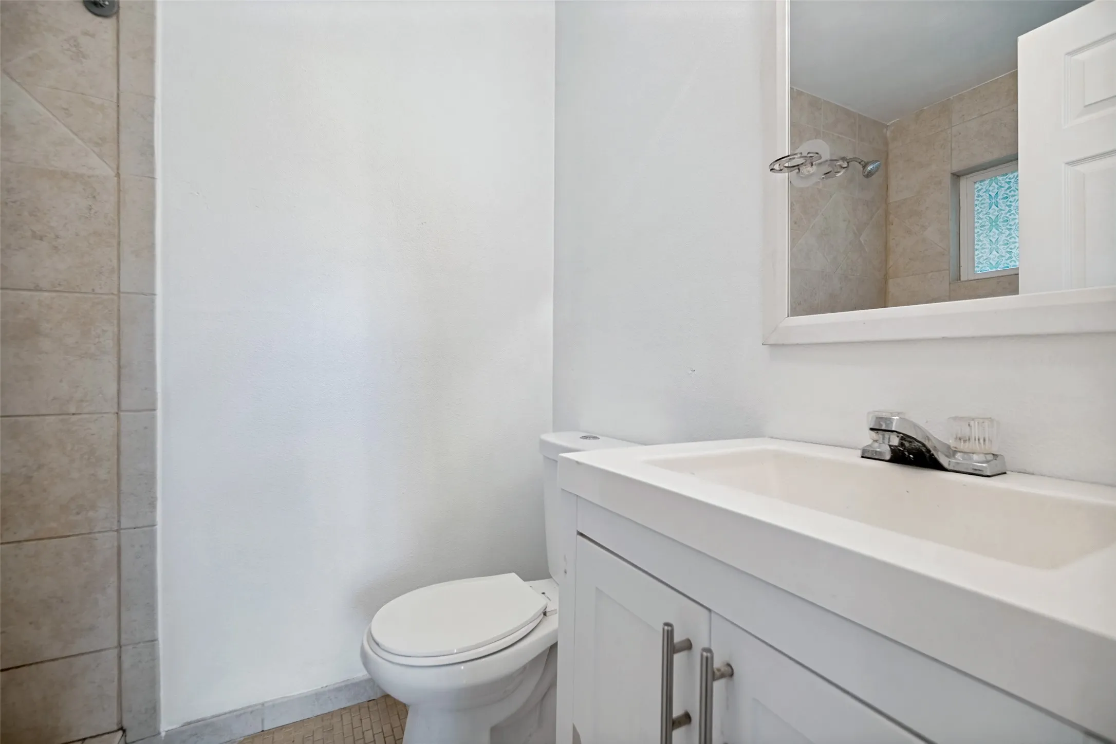 Single Family Residence For Sale in Dallas County , 1823 Michigan Avenue, Dallas, Texas 75216, 3 Bedroom, 2 Bathroom, Garage spaces, 986 Sqft, built in 1954, mls#21328042, Real Estate Agent in Dallas, Homes For Sale in Dallas county, Homes For Sale in Dallas, Realtor in Dallas Texas, Real Estate Brokerage Independent Realty Texas, Luminita Cordes Realtor