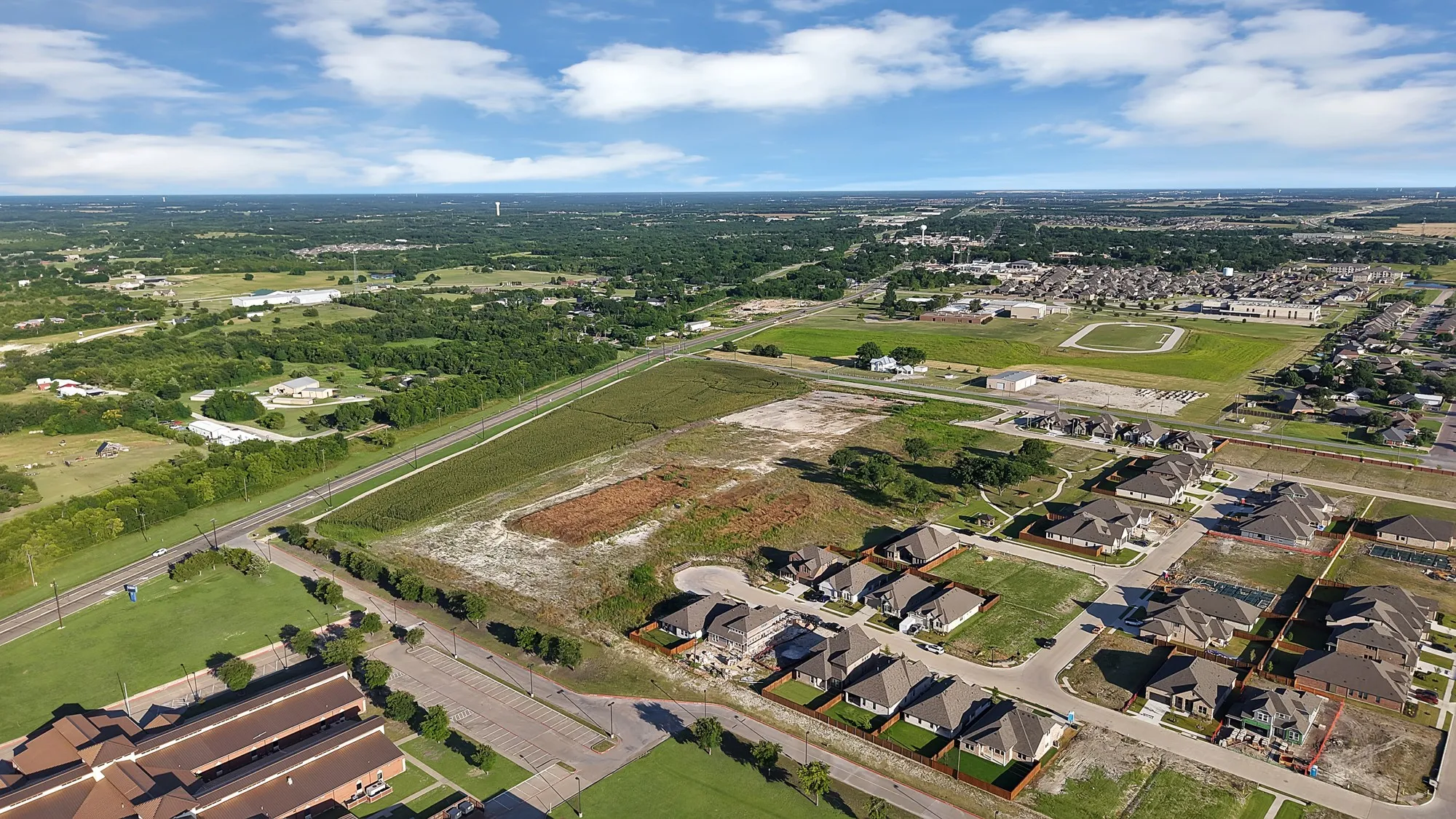 Unimproved Land For Sale in Grayson County , TBD N Waco Street, Van Alstyne, Texas 75495, 0, 0, Garage spaces, 0 Sqft, built in 0, mls#21326986, Real Estate Agent in Van Alstyne, Homes For Sale in Grayson county, Homes For Sale in Van Alstyne, Realtor in Van Alstyne Texas, Real Estate Brokerage Independent Realty Texas, Luminita Cordes Realtor