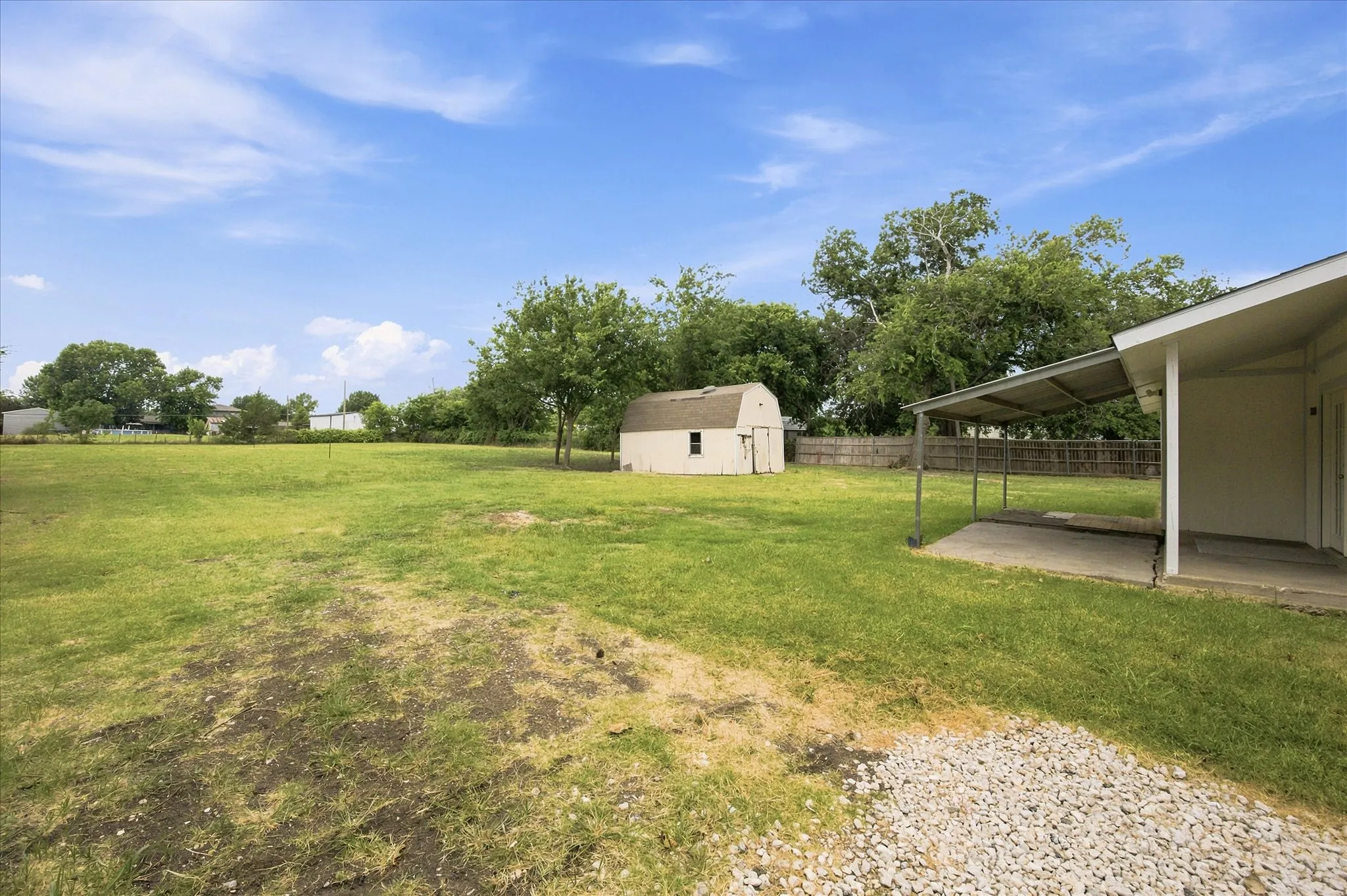 Single Family Residence For Sale in Rockwall County , 1058 Blackland Drive, Royse City, Texas 75189, 2 Bedroom, 2 Bathroom, Garage spaces, 1,236 Sqft, built in 1983, mls#21322600, Real Estate Agent in Royse City, Homes For Sale in Rockwall county, Homes For Sale in Royse City, Realtor in Royse City Texas, Real Estate Brokerage Independent Realty Texas, Luminita Cordes Realtor