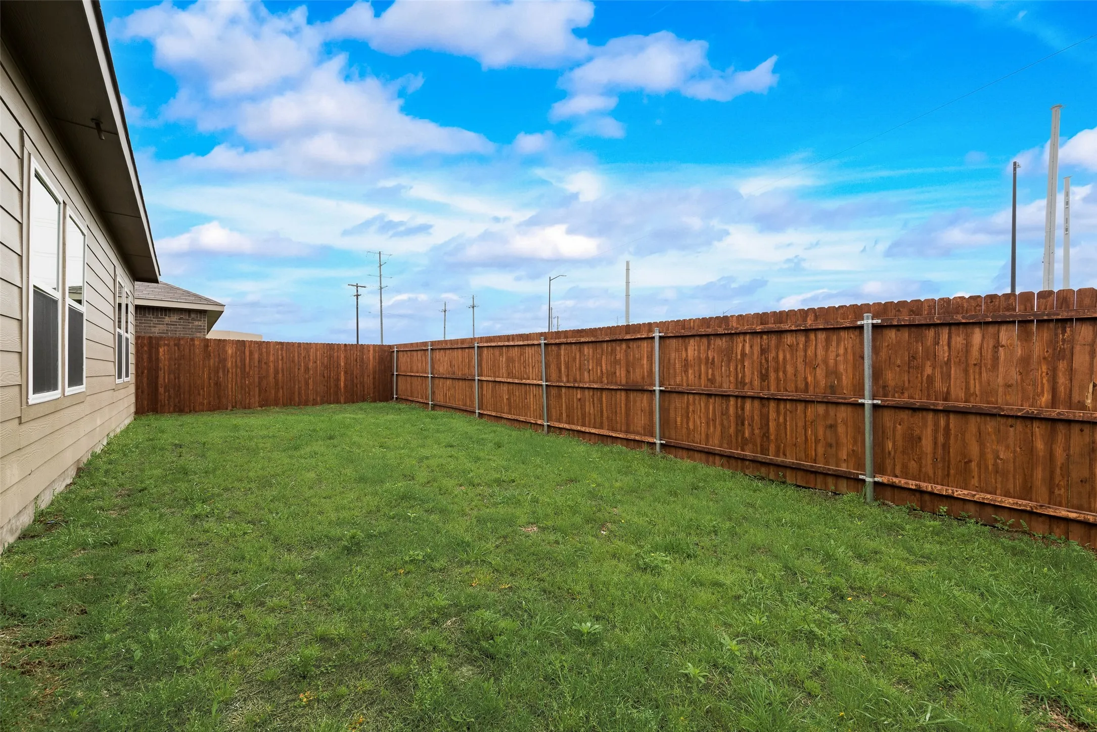 Single Family Residence For Rent in Hunt County , 124 Labein Avenue, Greenville, Texas 75402, 4 Bedroom, 4 Bathroom, 2 Garage spaces, 2,204 Sqft, built in 2024, mls#21328163, Real Estate Agent in Greenville, Homes For Rent in Hunt county, Homes For Rent in Greenville, Realtor in Greenville Texas, Real Estate Brokerage Independent Realty Texas, Luminita Cordes Realtor