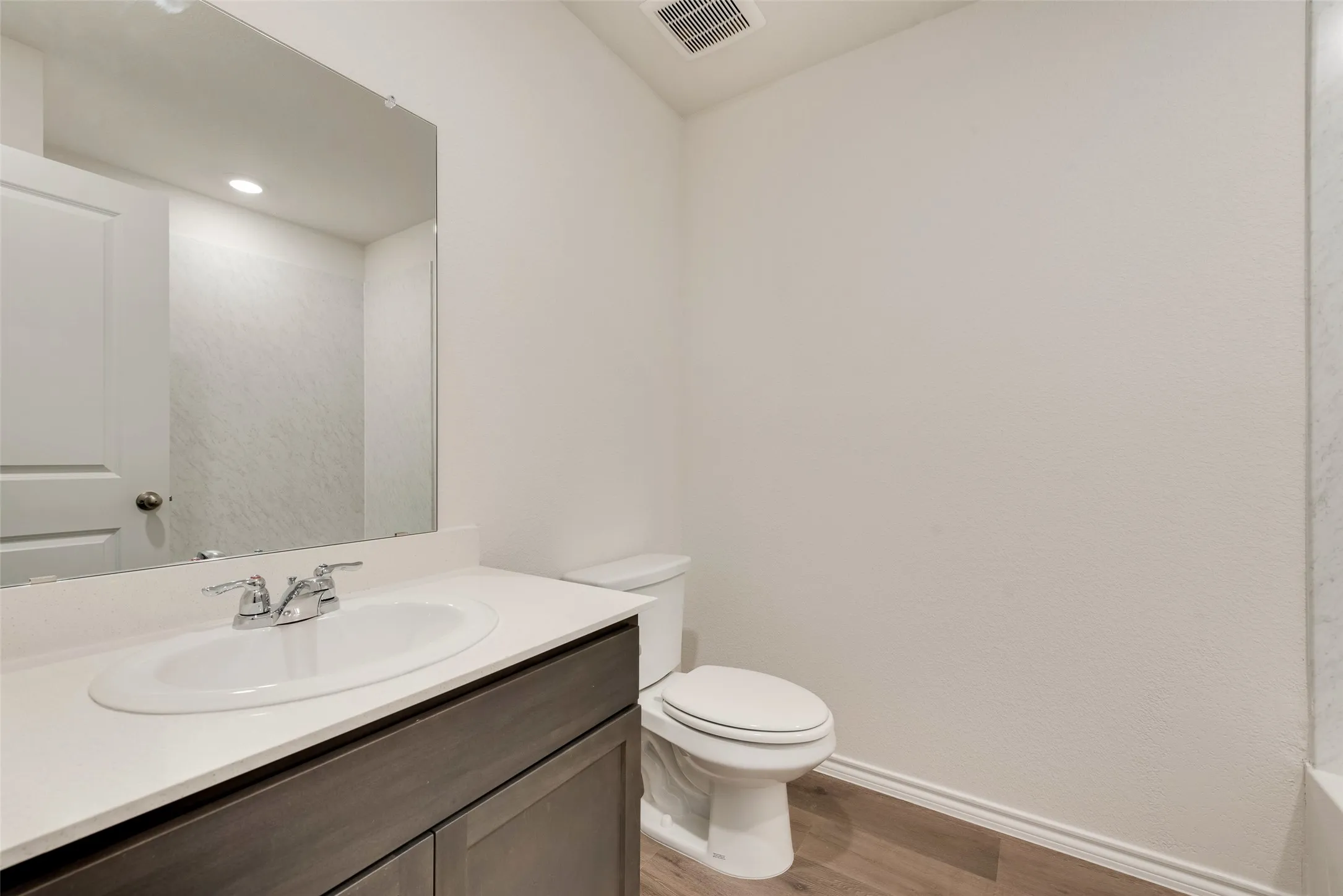 Single Family Residence For Rent in Hunt County , 124 Labein Avenue, Greenville, Texas 75402, 4 Bedroom, 4 Bathroom, 2 Garage spaces, 2,204 Sqft, built in 2024, mls#21328163, Real Estate Agent in Greenville, Homes For Rent in Hunt county, Homes For Rent in Greenville, Realtor in Greenville Texas, Real Estate Brokerage Independent Realty Texas, Luminita Cordes Realtor