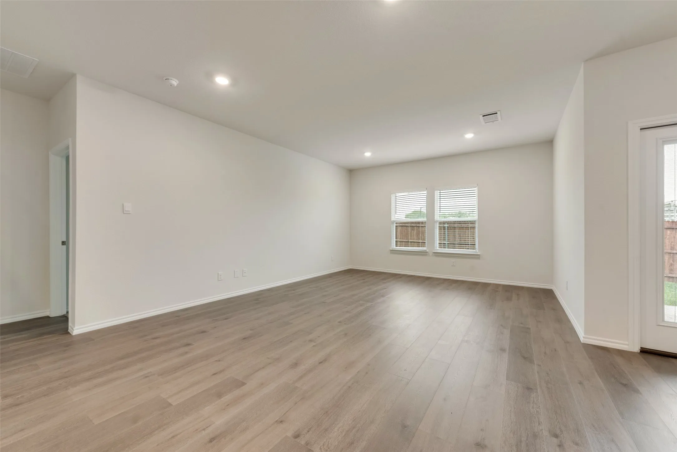 Single Family Residence For Rent in Hunt County , 124 Labein Avenue, Greenville, Texas 75402, 4 Bedroom, 4 Bathroom, 2 Garage spaces, 2,204 Sqft, built in 2024, mls#21328163, Real Estate Agent in Greenville, Homes For Rent in Hunt county, Homes For Rent in Greenville, Realtor in Greenville Texas, Real Estate Brokerage Independent Realty Texas, Luminita Cordes Realtor