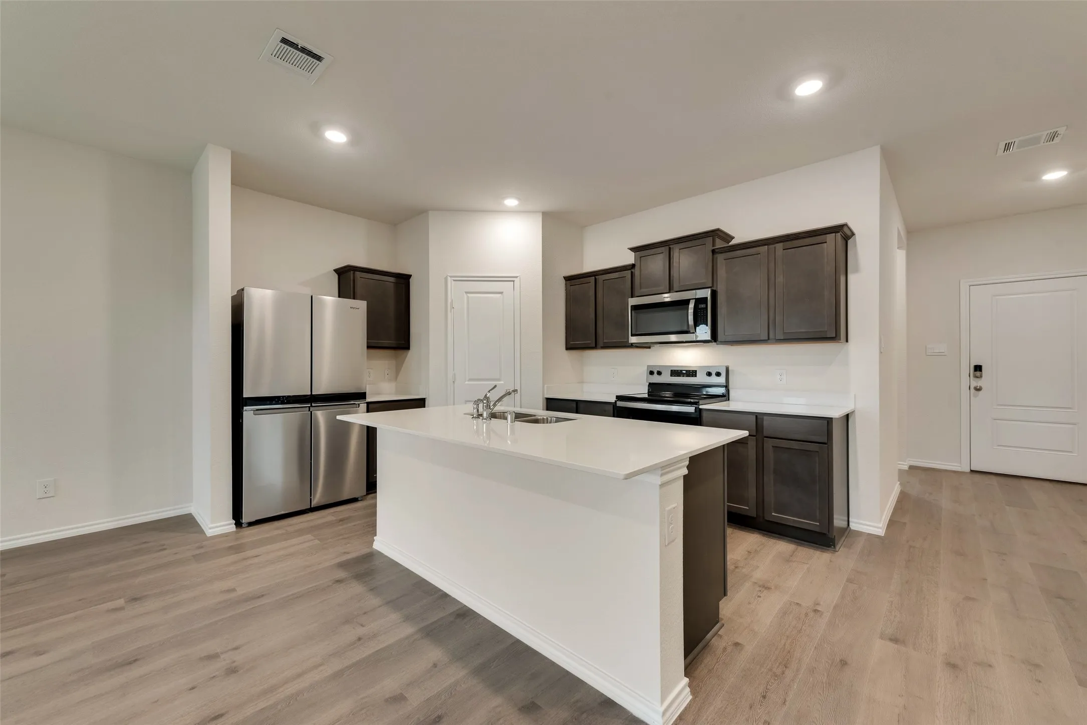 Single Family Residence For Rent in Hunt County , 124 Labein Avenue, Greenville, Texas 75402, 4 Bedroom, 4 Bathroom, 2 Garage spaces, 2,204 Sqft, built in 2024, mls#21328163, Real Estate Agent in Greenville, Homes For Rent in Hunt county, Homes For Rent in Greenville, Realtor in Greenville Texas, Real Estate Brokerage Independent Realty Texas, Luminita Cordes Realtor
