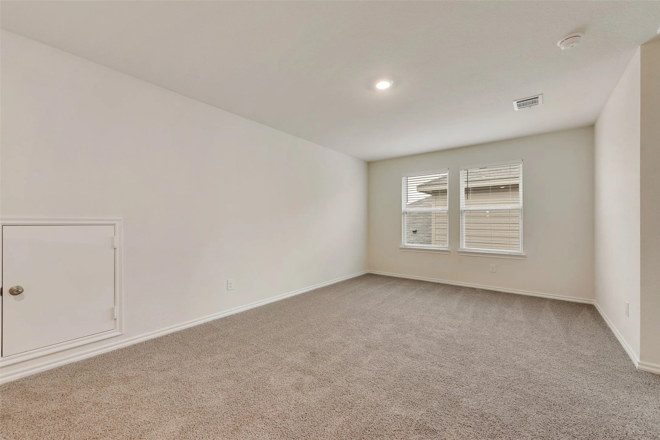 Single Family Residence For Rent in Hunt County , 124 Labein Avenue, Greenville, Texas 75402, 4 Bedroom, 4 Bathroom, 2 Garage spaces, 2,204 Sqft, built in 2024, mls#21328163, Real Estate Agent in Greenville, Homes For Rent in Hunt county, Homes For Rent in Greenville, Realtor in Greenville Texas, Real Estate Brokerage Independent Realty Texas, Luminita Cordes Realtor