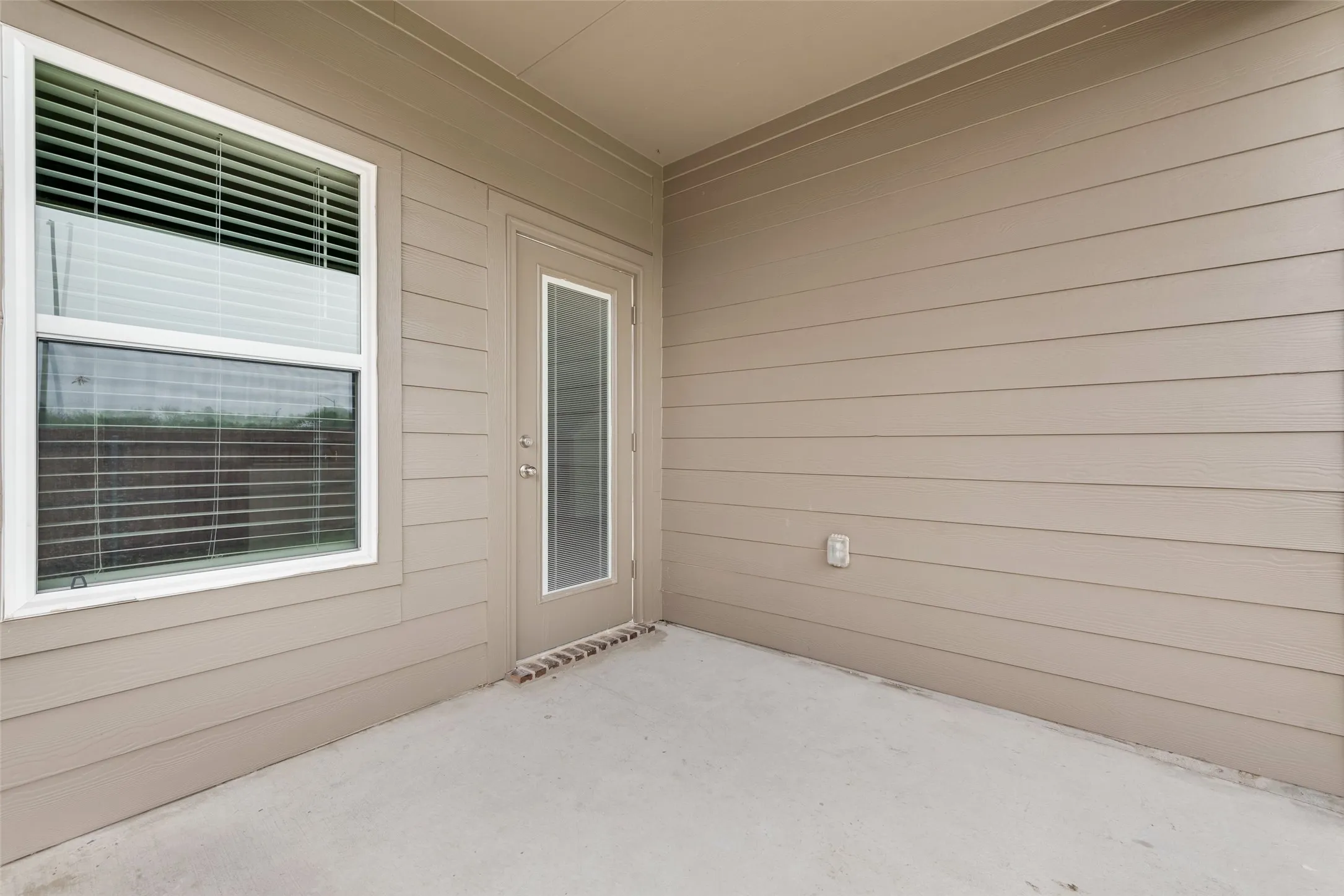 Single Family Residence For Rent in Hunt County , 124 Labein Avenue, Greenville, Texas 75402, 4 Bedroom, 4 Bathroom, 2 Garage spaces, 2,204 Sqft, built in 2024, mls#21328163, Real Estate Agent in Greenville, Homes For Rent in Hunt county, Homes For Rent in Greenville, Realtor in Greenville Texas, Real Estate Brokerage Independent Realty Texas, Luminita Cordes Realtor