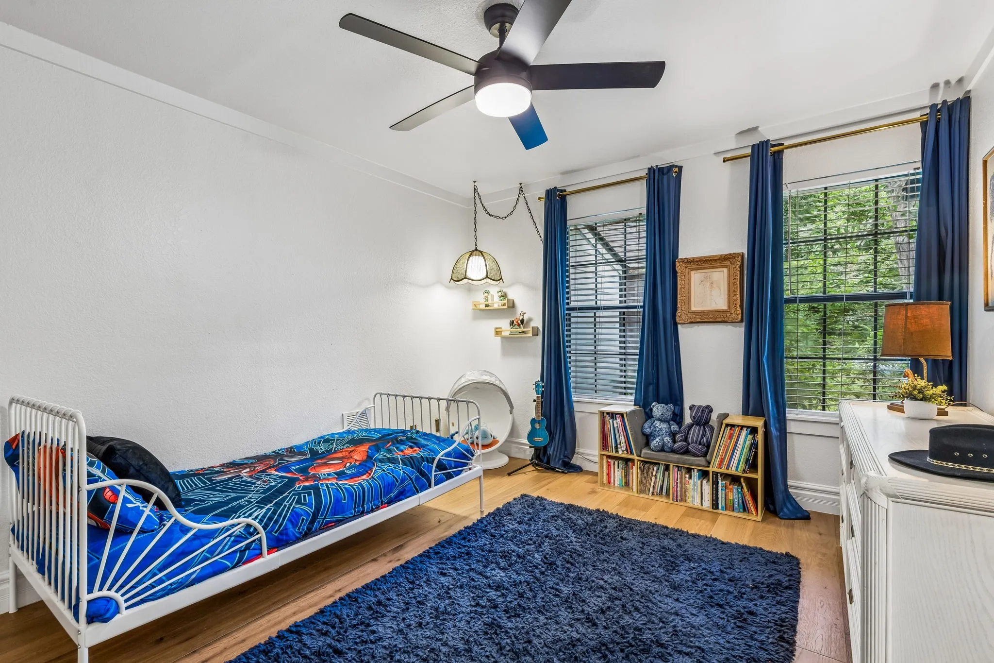Spacious secondary bedroom with a WIC and Jack&Jill bath