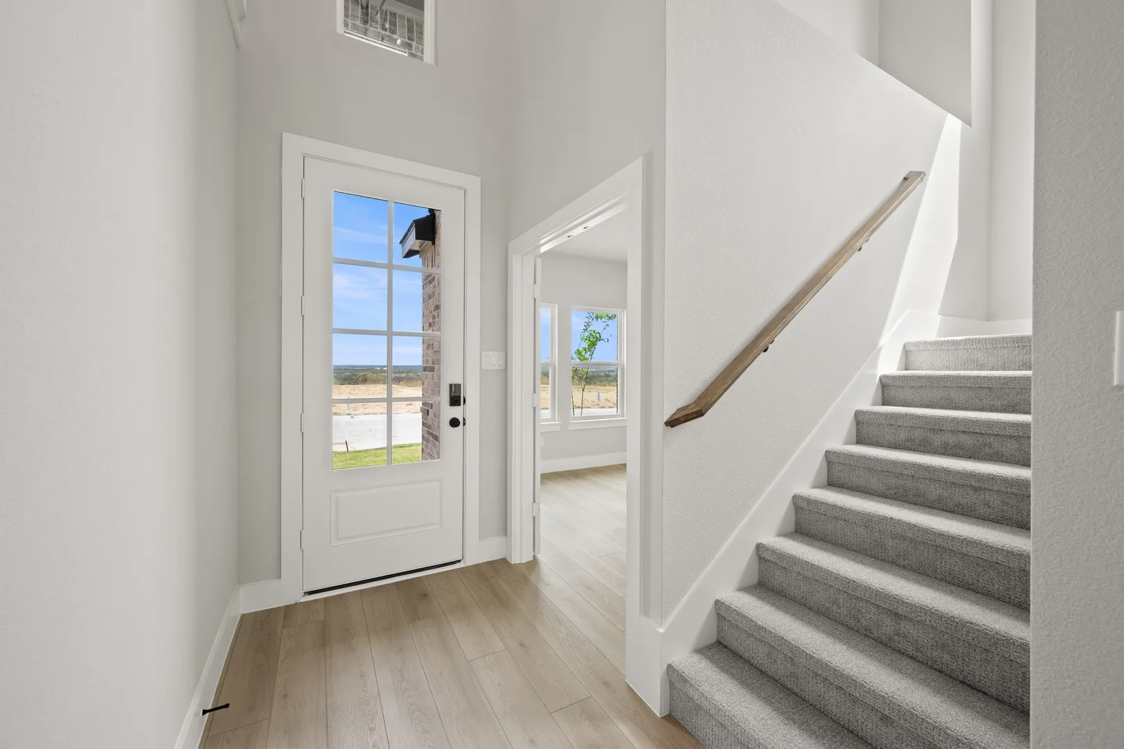 709 Durango- Entry-1