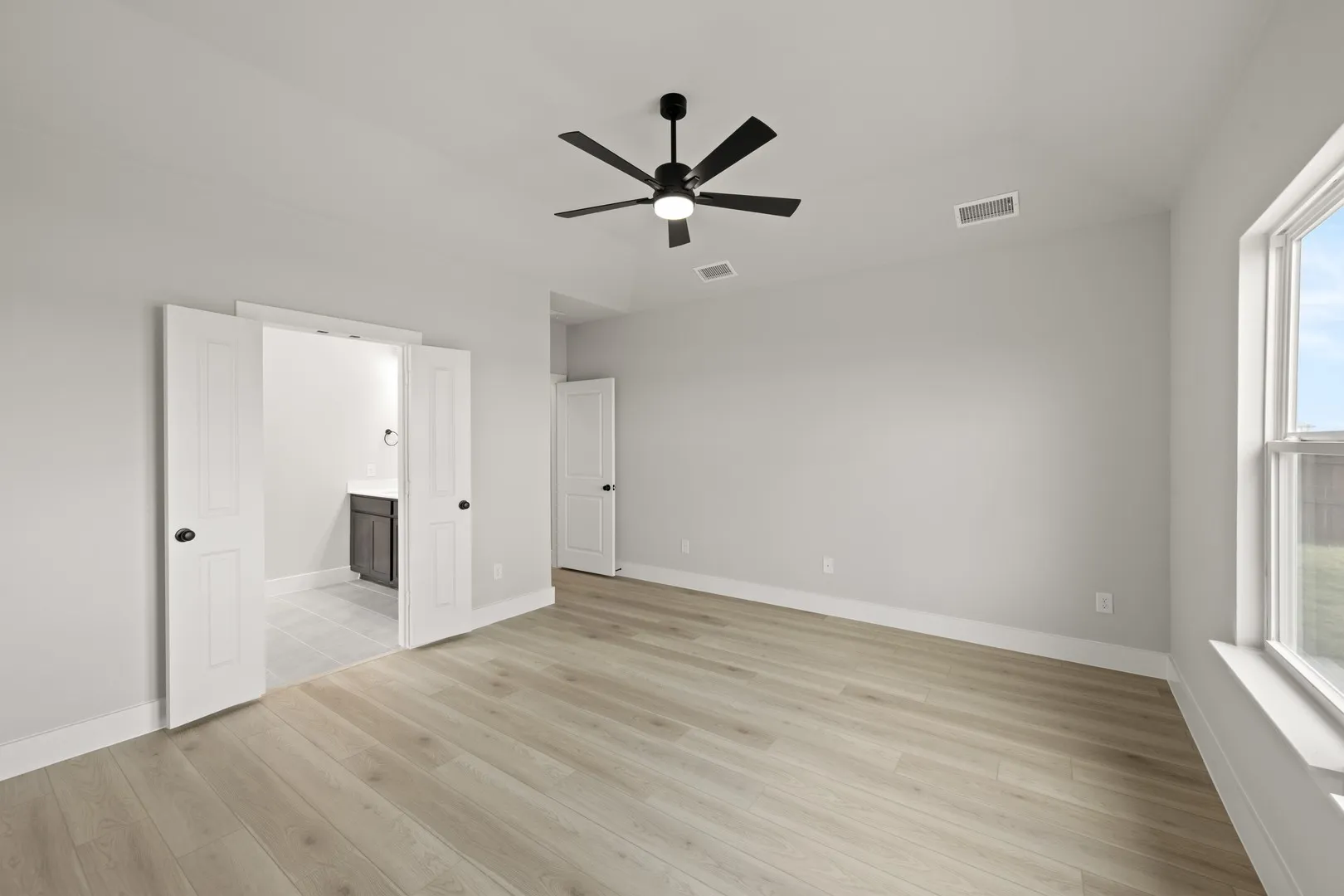 709 Durango- Primary Suite-2