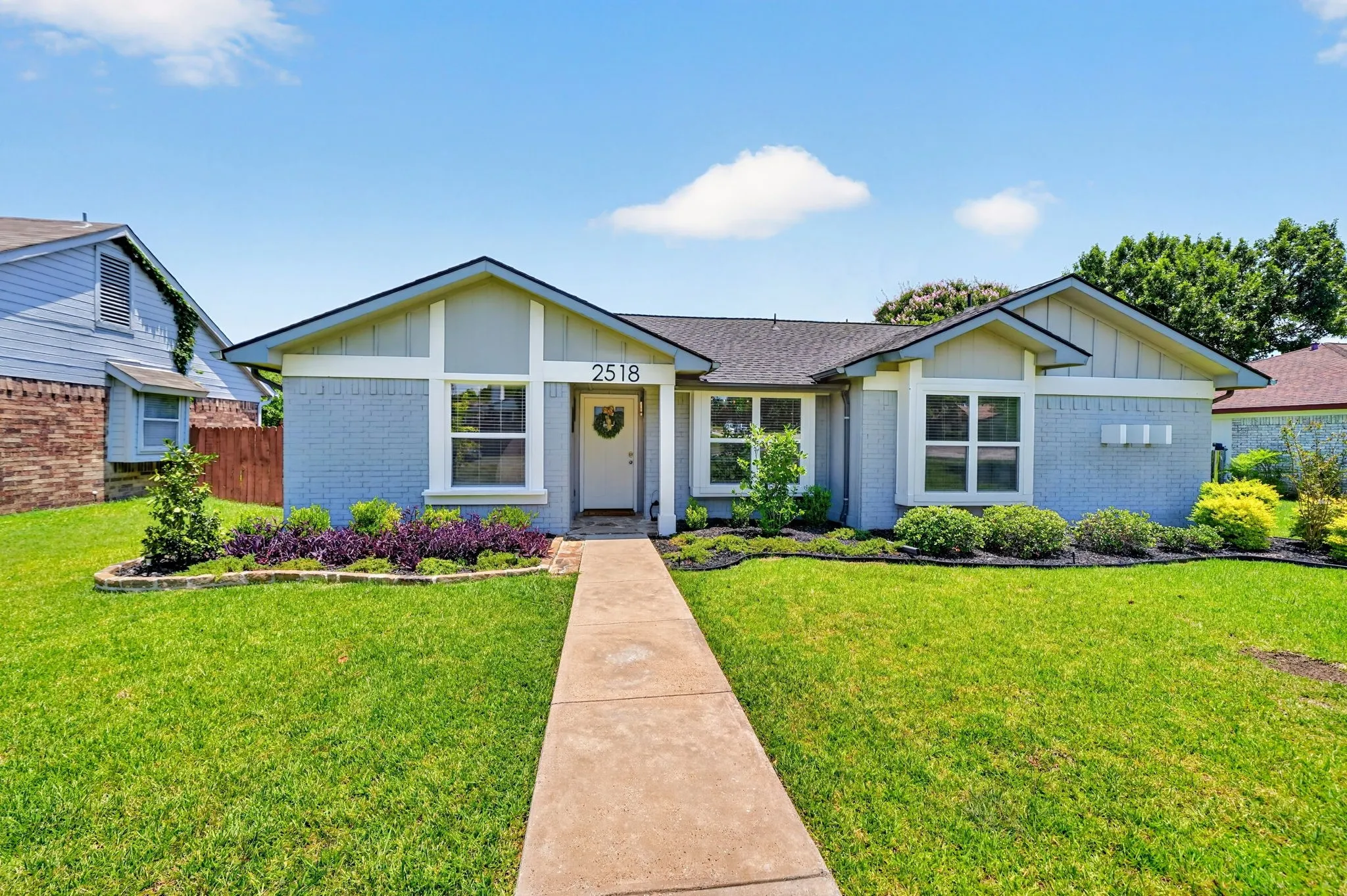 Single Family Residence For Sale in Dallas County , 2518 Highdale Drive, Garland, Texas 75041, 3 Bedroom, 2 Bathroom, 2 Garage spaces, 1,244 Sqft, built in 1986, mls#21327721, Real Estate Agent in Garland, Homes For Sale in Dallas county, Homes For Sale in Garland, Realtor in Garland Texas, Real Estate Brokerage Independent Realty Texas, Luminita Cordes Realtor