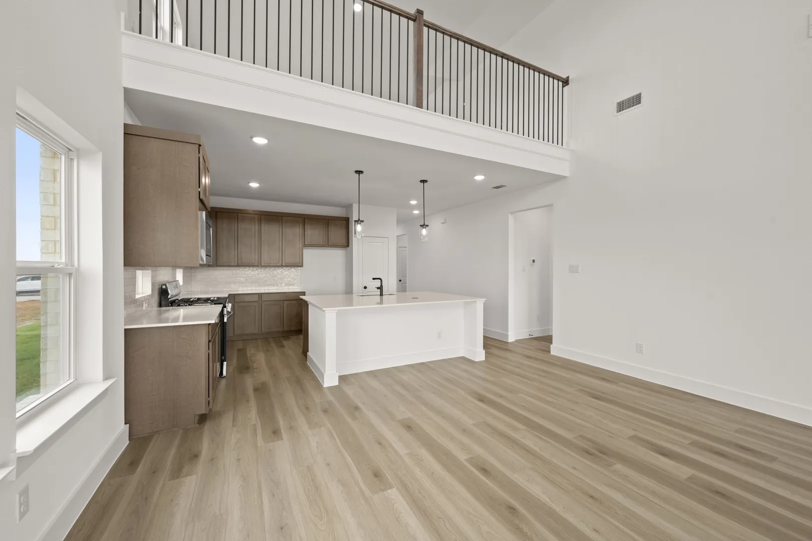 717 Durango- Breakfast Nook-1
