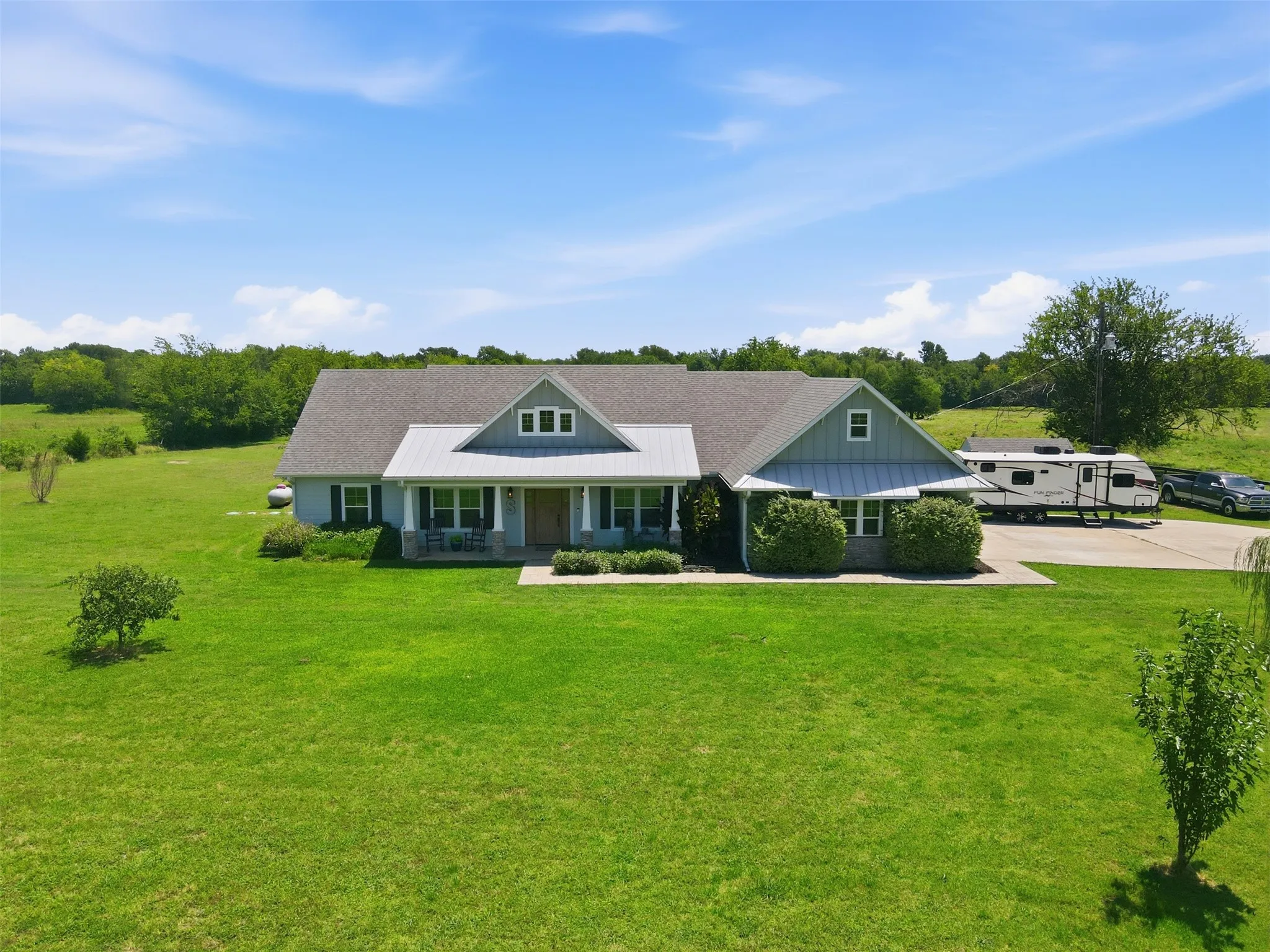 Single Family Residence For Sale in Hopkins County , 3344 County Road 3512, Dike, Texas 75437, 4 Bedroom, 3 Bathroom, 3 Garage spaces, 2,814 Sqft, built in 2022, Price $899,000, mls#21328105, Real Estate Agent in Dike, Homes For Sale in Hopkins county, Homes For Sale in Dike, Realtor in Dike Texas, Real Estate Brokerage Independent Realty Texas, Luminita Cordes Realtor