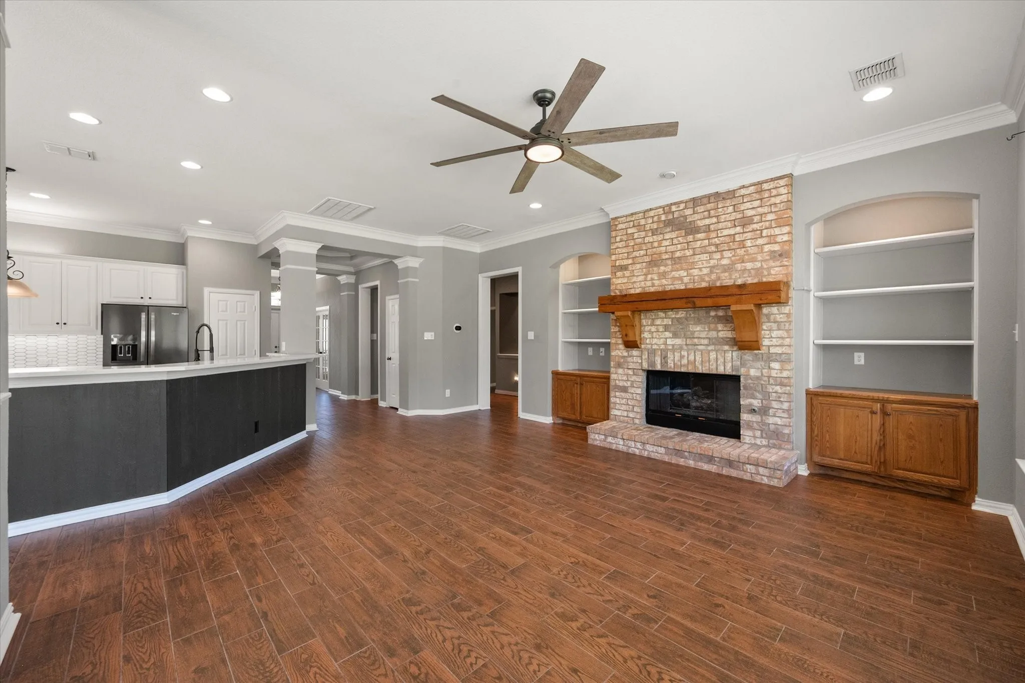 Open-concept living and kitchen layout creates an easy flow for entertaining near Richland-Chambers Lake.