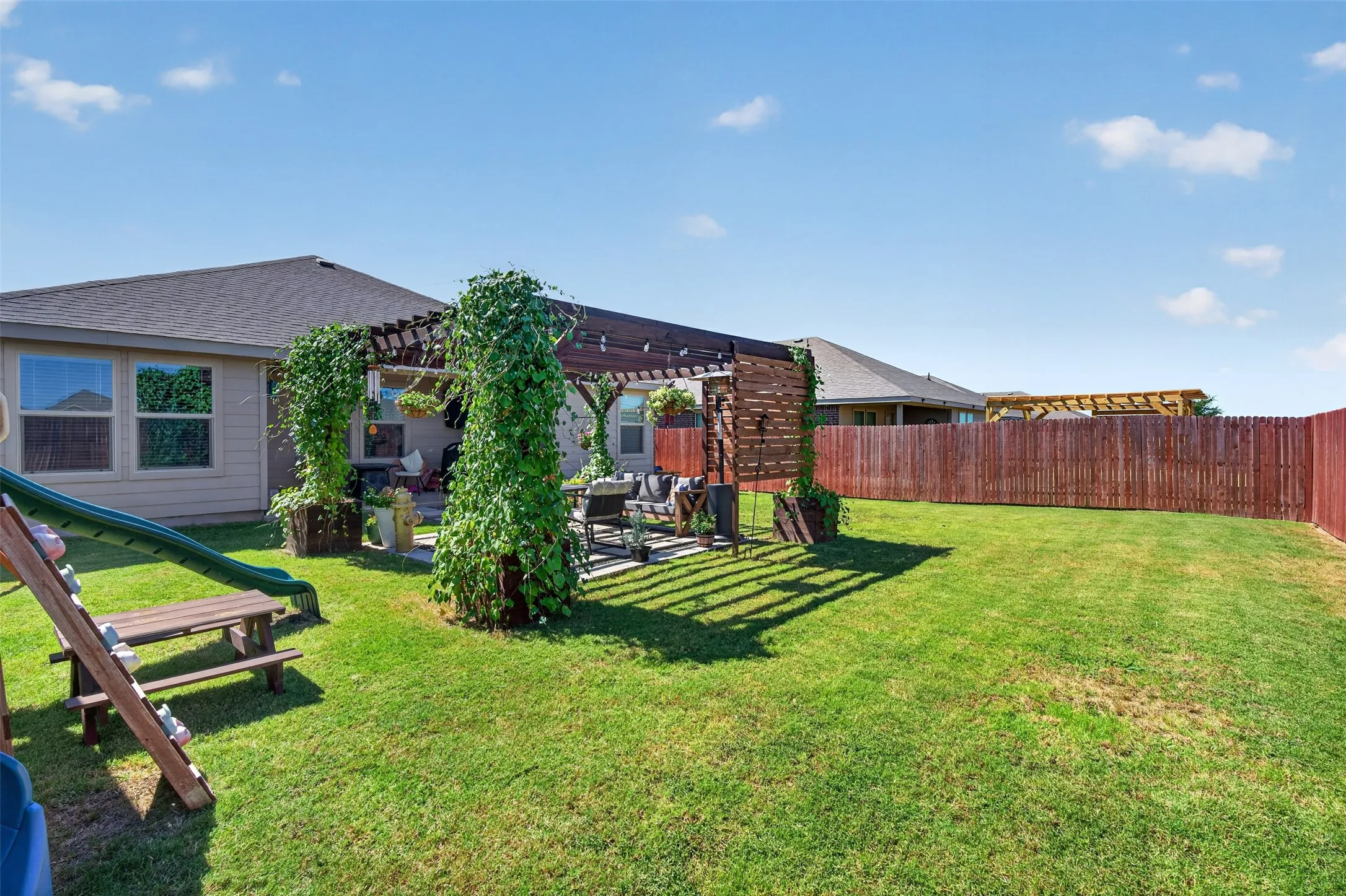 Single Family Residence For Sale in Johnson County , 717 Durango Lane, Cleburne, Texas 76033, 3 Bedroom, 2 Bathroom, 2 Garage spaces, 1,454 Sqft, built in 2021, mls#21325369, Real Estate Agent in Cleburne, Homes For Sale in Johnson county, Homes For Sale in Cleburne, Realtor in Cleburne Texas, Real Estate Brokerage Independent Realty Texas, Luminita Cordes Realtor