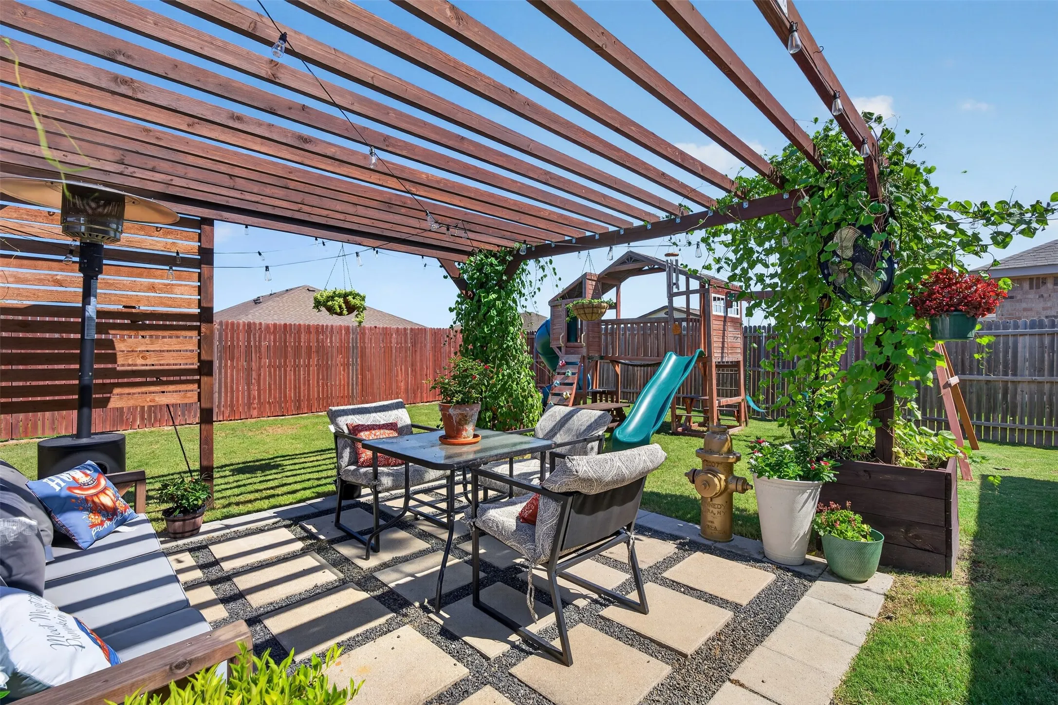 Single Family Residence For Sale in Johnson County , 717 Durango Lane, Cleburne, Texas 76033, 3 Bedroom, 2 Bathroom, 2 Garage spaces, 1,454 Sqft, built in 2021, mls#21325369, Real Estate Agent in Cleburne, Homes For Sale in Johnson county, Homes For Sale in Cleburne, Realtor in Cleburne Texas, Real Estate Brokerage Independent Realty Texas, Luminita Cordes Realtor