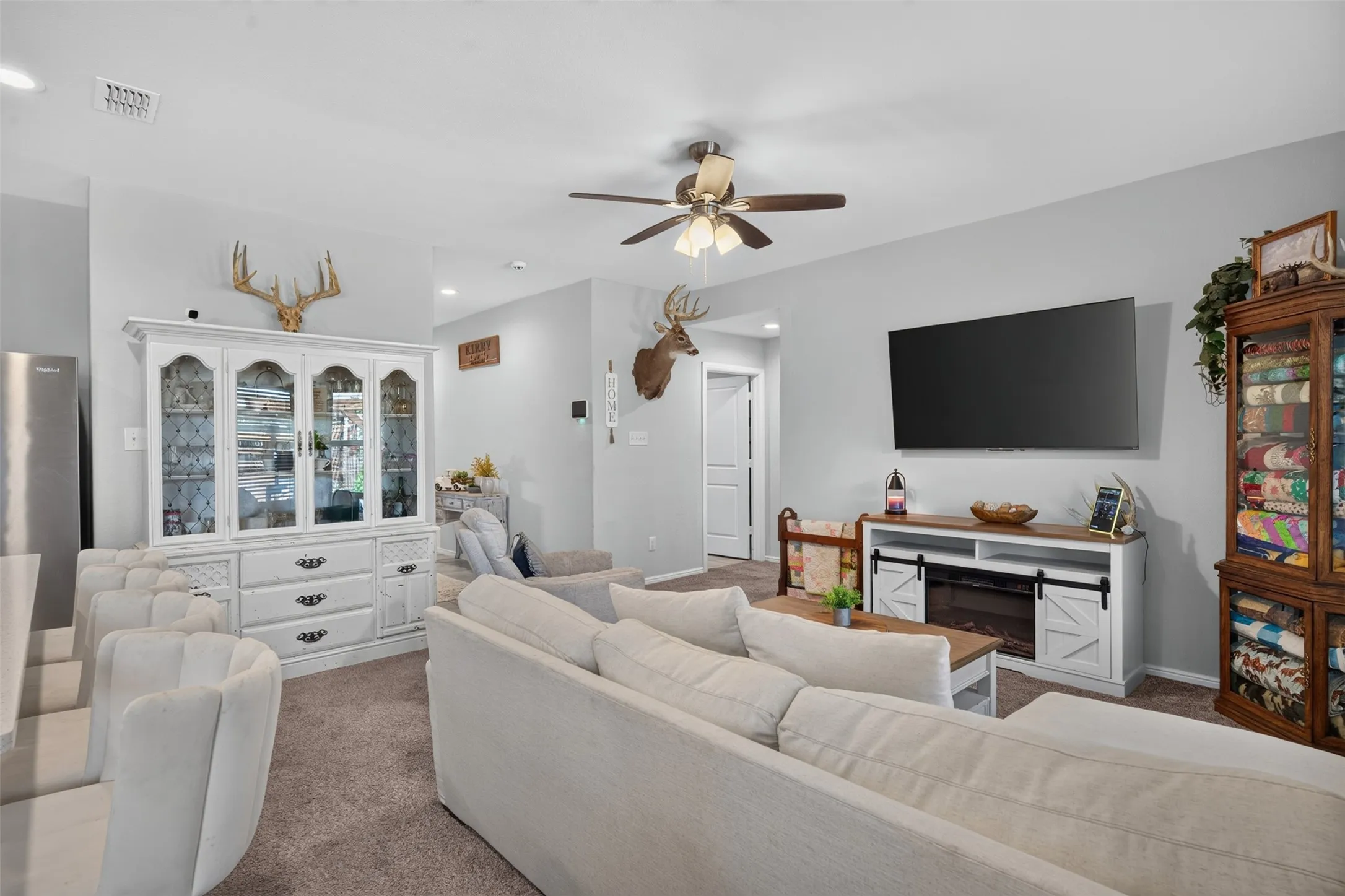 Single Family Residence For Sale in Johnson County , 717 Durango Lane, Cleburne, Texas 76033, 3 Bedroom, 2 Bathroom, 2 Garage spaces, 1,454 Sqft, built in 2021, mls#21325369, Real Estate Agent in Cleburne, Homes For Sale in Johnson county, Homes For Sale in Cleburne, Realtor in Cleburne Texas, Real Estate Brokerage Independent Realty Texas, Luminita Cordes Realtor