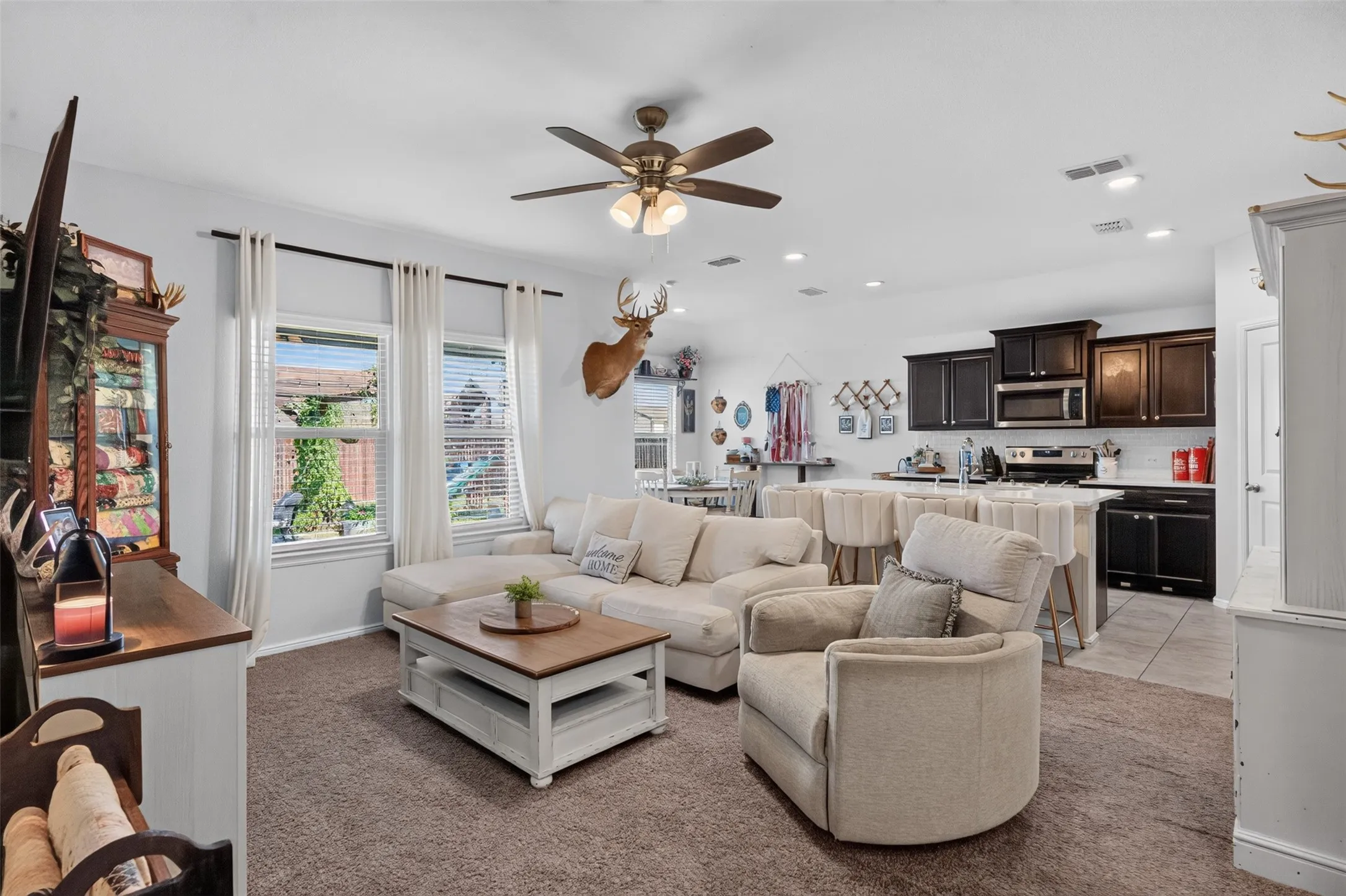 Single Family Residence For Sale in Johnson County , 717 Durango Lane, Cleburne, Texas 76033, 3 Bedroom, 2 Bathroom, 2 Garage spaces, 1,454 Sqft, built in 2021, mls#21325369, Real Estate Agent in Cleburne, Homes For Sale in Johnson county, Homes For Sale in Cleburne, Realtor in Cleburne Texas, Real Estate Brokerage Independent Realty Texas, Luminita Cordes Realtor